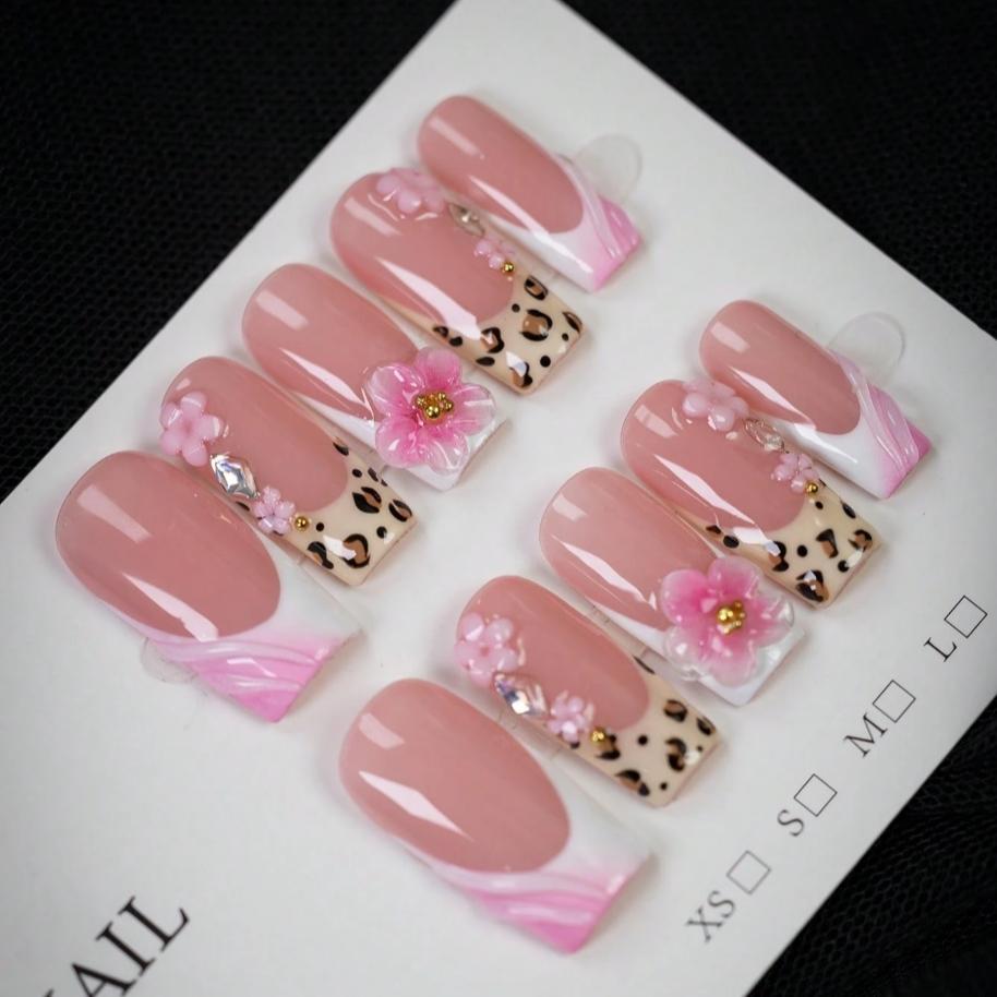 10pcs Y2K Style Leopard Print Pink Flower Press On Nails, Gold Bead Square Nails, Salon Quality Nails, Nude Pink Gradient, Sparkling Diamond Embellishment, Suitable For Daily, Party, Outdoor Use