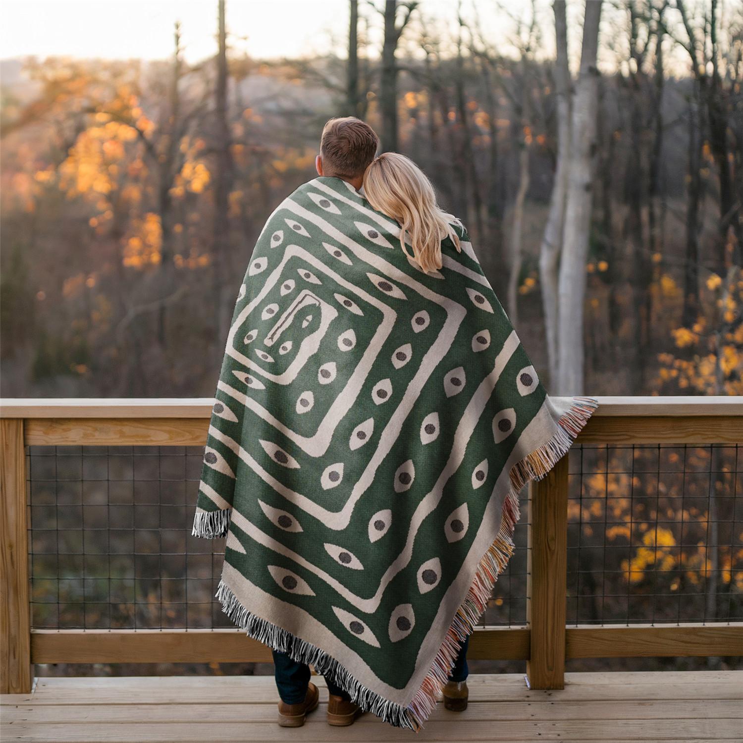 Multi-Function Tassel Woven Blanket -Green Snake Pattern Bed Blanket, Also for Sofa Cover Couch Throw Blanket Armchair Home Decor Room Wall Art Tapestry Furniture Slipcover Tablecloth Shawl Outdoor Picnic Camping Beach Towel Office Nap Hippie