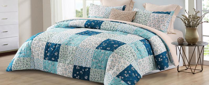 Whale Flotilla King Comforter Set - Soft Reversible Boho Pattern Microfiber Patchwork 1 Comforter 2 Pillow Shams Bedspread for Bedroom Home Decor
