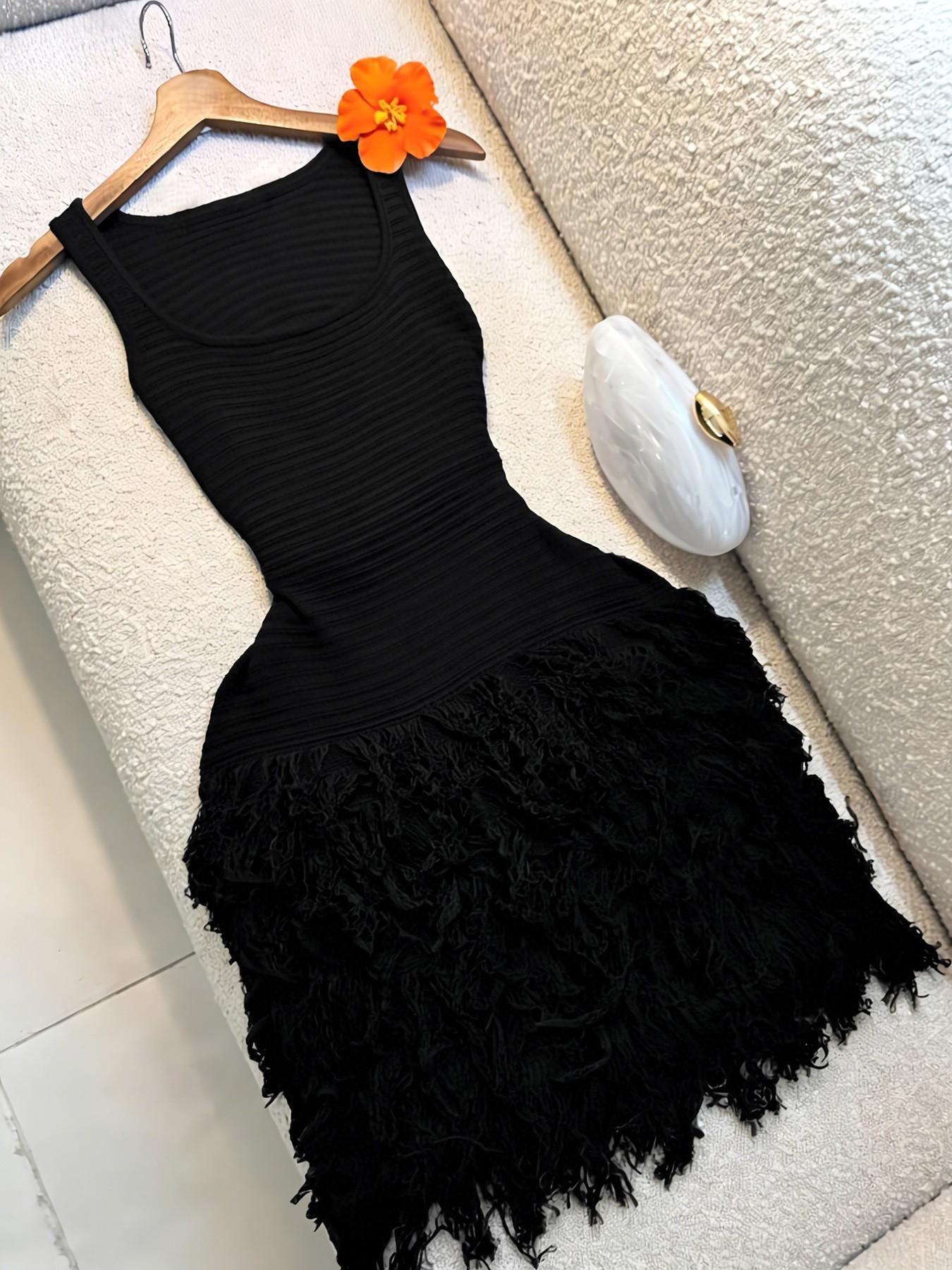 Elegant Knitted Bodycon Dress, Summer Vacation Fringe Skirt, Slim Fit Sleeveless Knit Vest Dress, Solid Round Neck Sweater Dress, Spring & Summer Women's Clothing