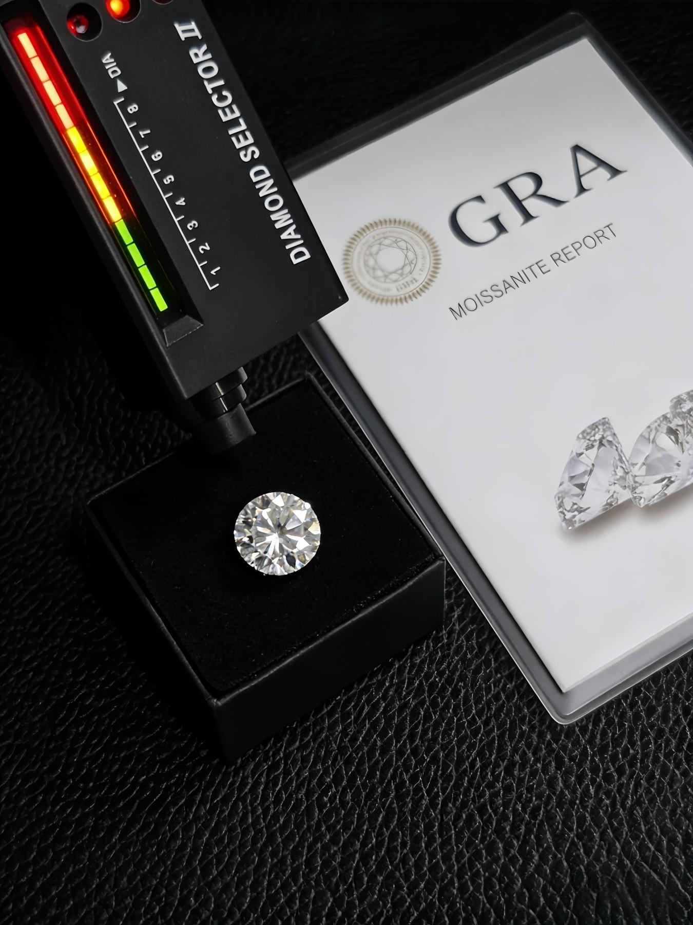 S925 Sterling Silver Elegant Bow Ring inlaid with D-color lab-grown moissanite, ideal gifts for birthdays, wedding anniversaries and Christmas
