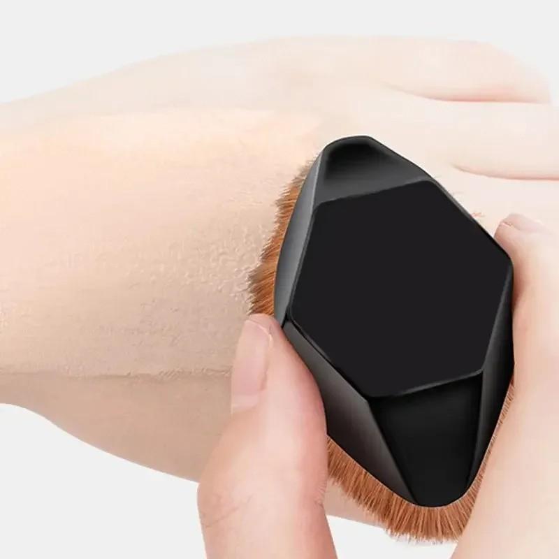 New Magic Invisible Foundation Brush, High Density Fiber Bristles, Soft and Powder-Resistant, Bb Cream Liquid Makeup Tool