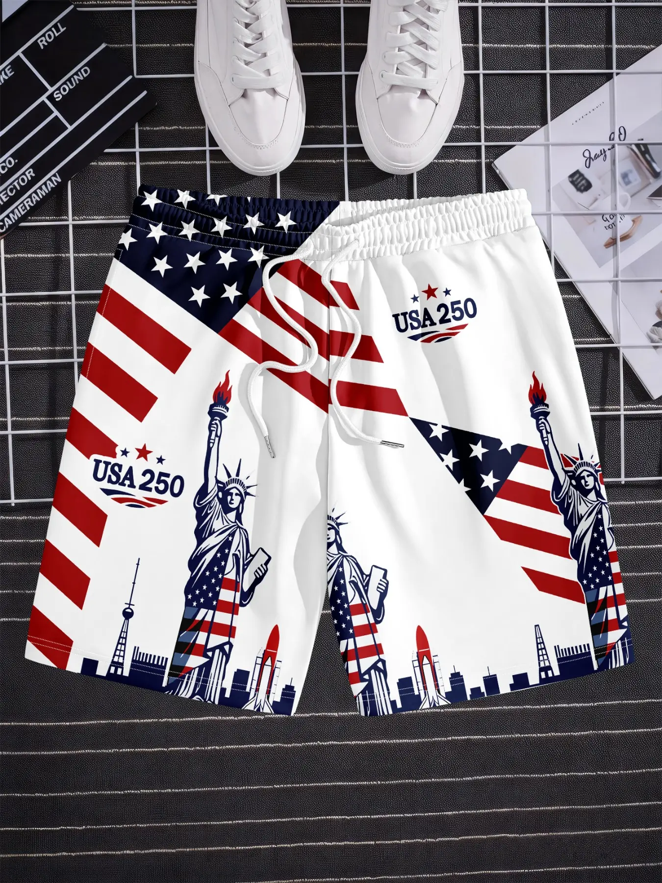 Men's Quick-Dry Flag Print Beach Shorts, Swimming Shorts, Bathing Shorts, USA 250th Anniversary Statue Pattern Drawstring Swim Trunks, Patriotic Elastic Swim Bottoms, Summer Beach Trunks