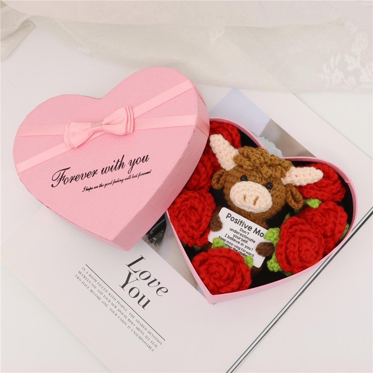 Mother's Day Valentine's Gift Handmade Rose Bouquet Highland Cow Box, Perfect Birthday Present for Wife Girlfriend, Unique Heartfelt Message, Beautiful Gift Box