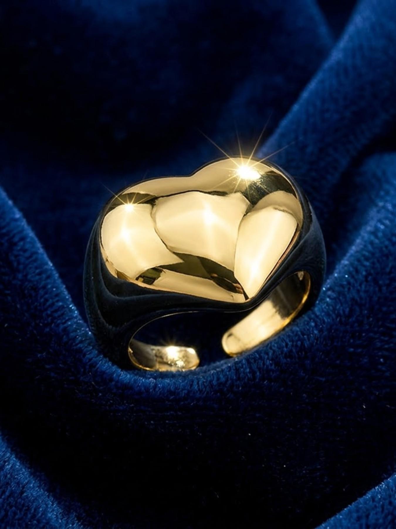 Heart-Shaped Oversized Ring, Elegant Jewelry for Mother's Day and Graduation, Perfect Gift for Loved Ones, Fashion Accessory for Any Occasion