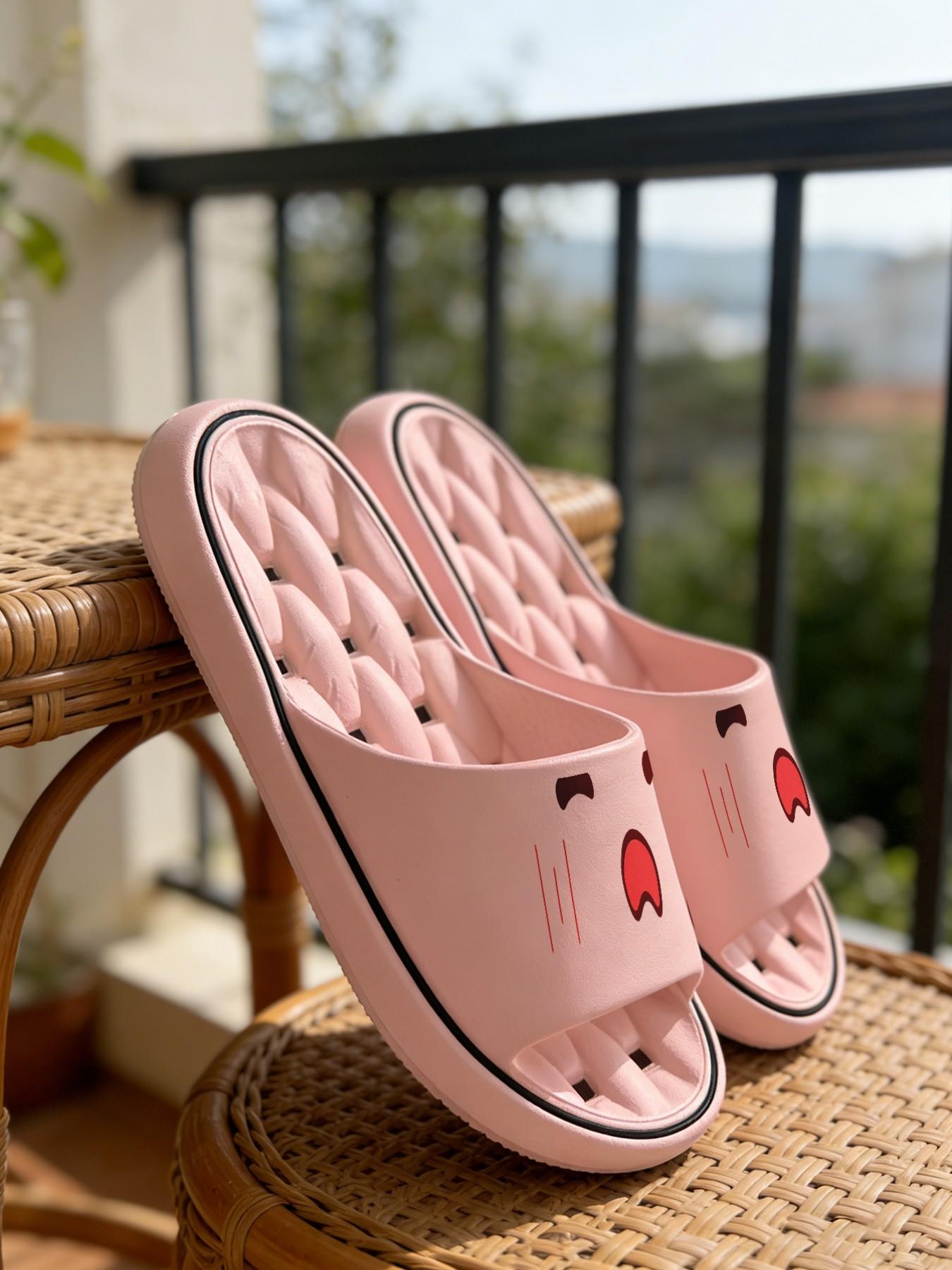 1 Pair Cartoon Tongue-out Emoji Printed Hollow Massage Thick Sole Slippers, Cute Soft Style, Non-slip Soft Sole, Quick-dry for Bathroom, Indoor & Outdoor Dual-use, Open Toe Slides, Bathroom Casual Slippers