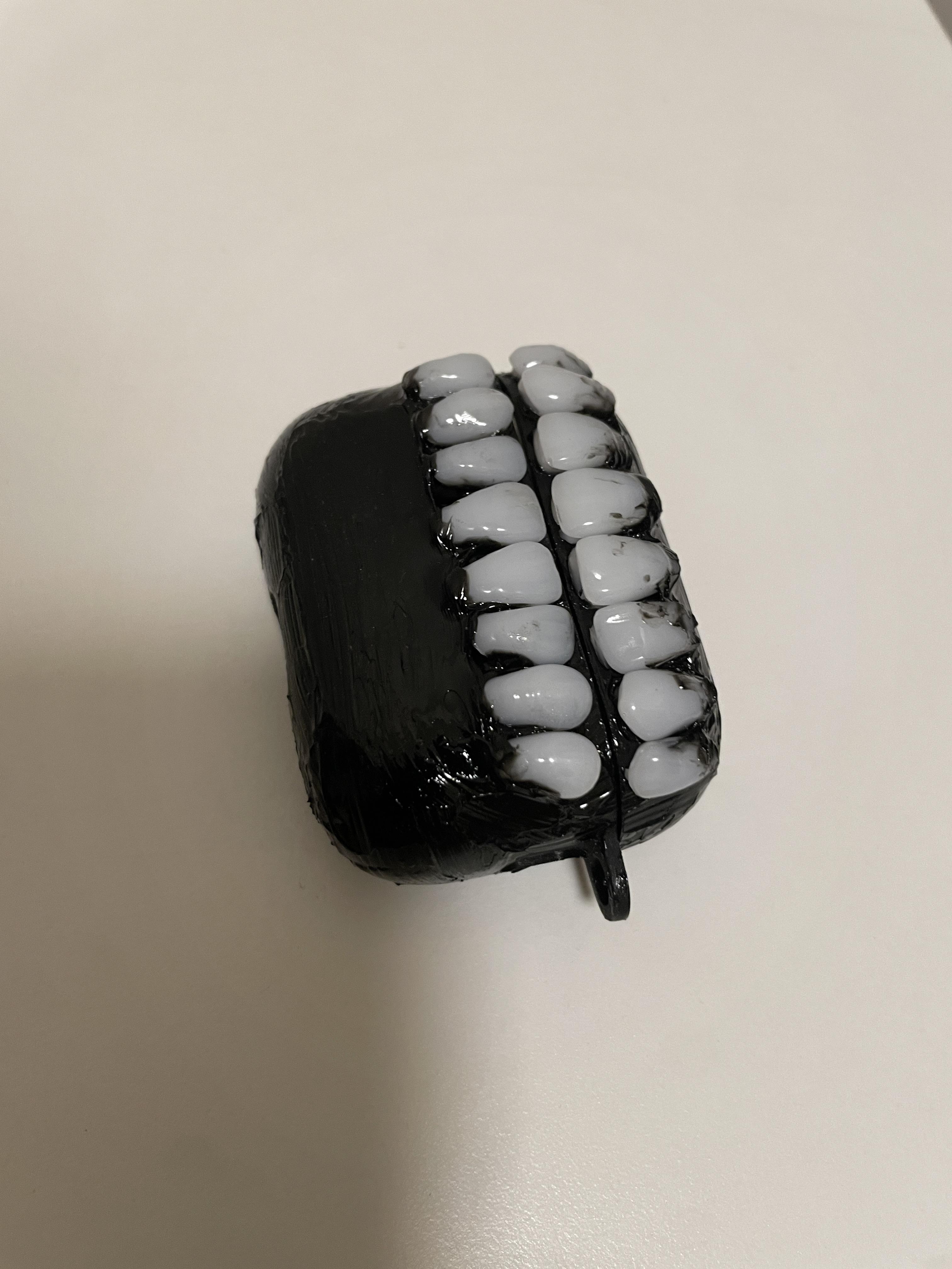 Horror Big Teeth Earphone Case, Bite-Resistant Protective Cover for 3rd & 4th Gen Headphones Pro/2/3, Shockproof Stereo Design, Earbuds, Headset