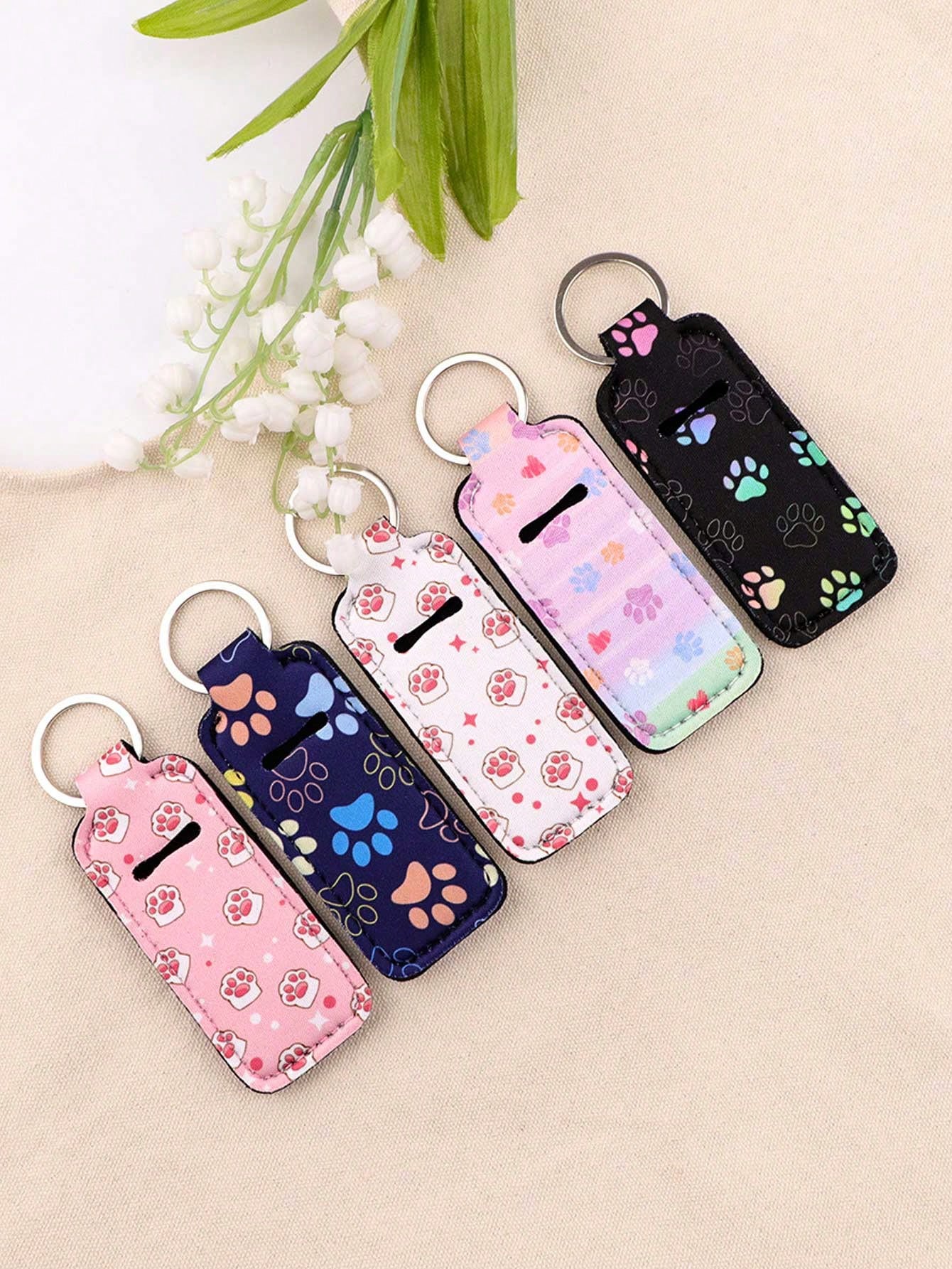 Lipstick storage key chain, with clip, lipstick cover, lipstick bag, portable pocket lipstick tube storage bag, travel accessories, lipstick cover key chain, multi-function accessories