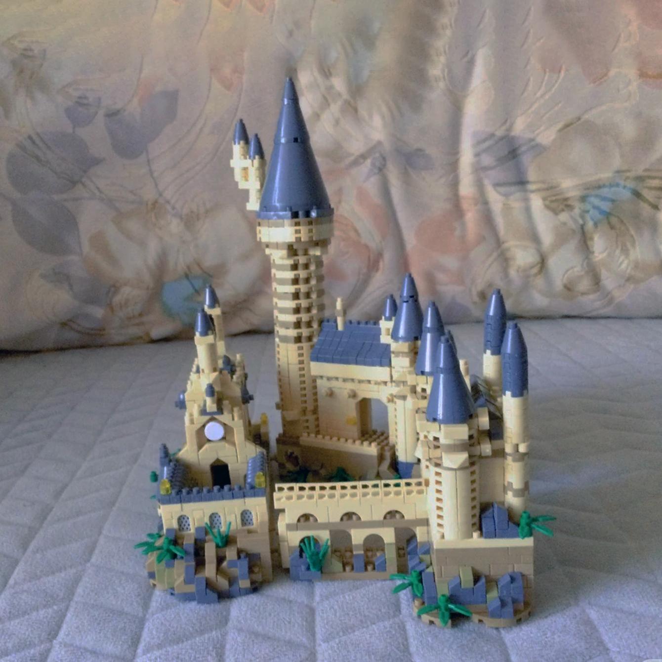 Magic Castle Building Block Model, High Difficulty Creative Assembly, Enhances Patience and Focus, Adult Stress Relief Puzzle Collection