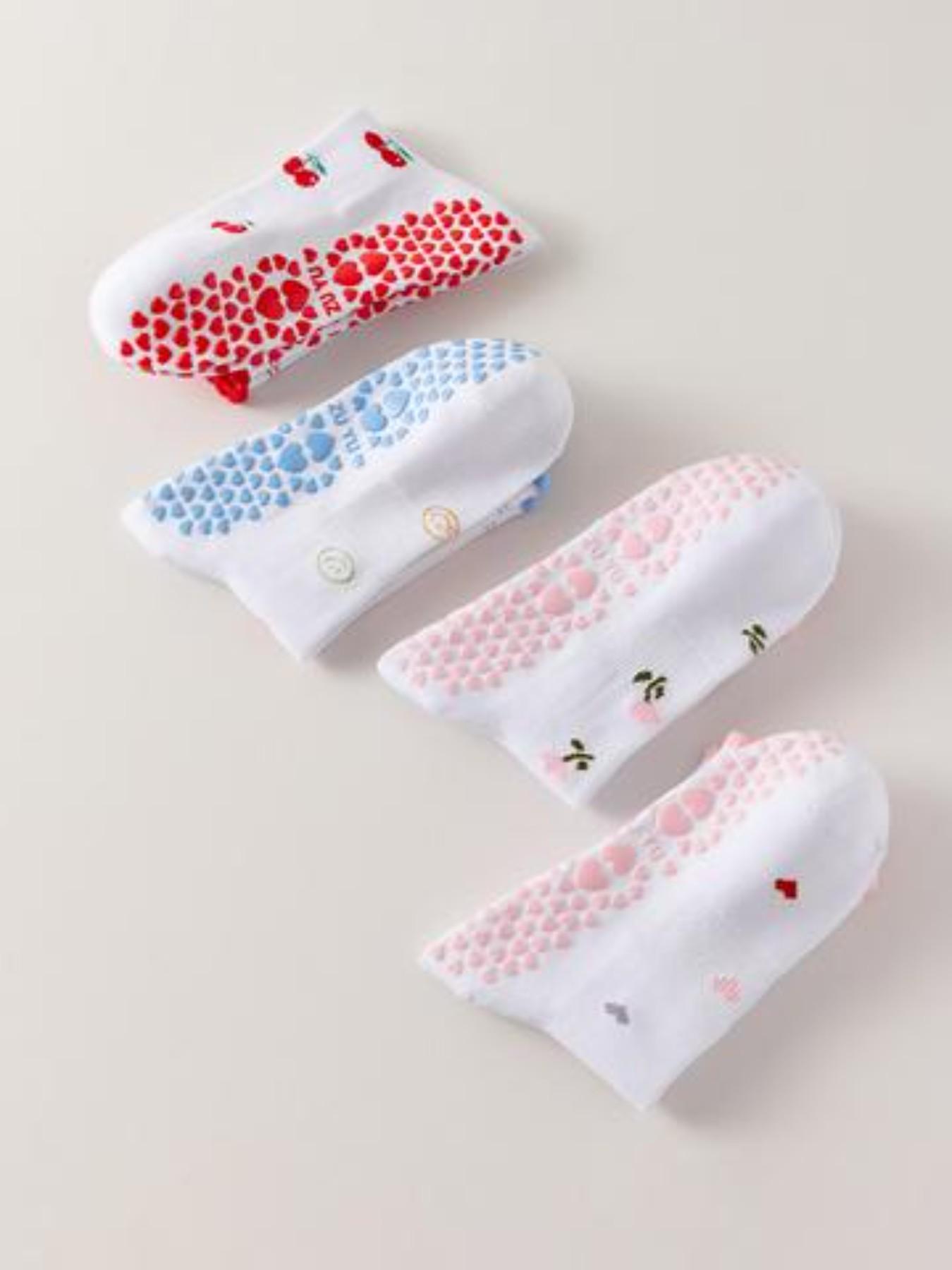 4 Pairs Women's Yoga Socks, Non-Slip Pilates Socks, Indoor Sports Socks, Cute Cherry Heart Flower Print, Breathable Comfortable