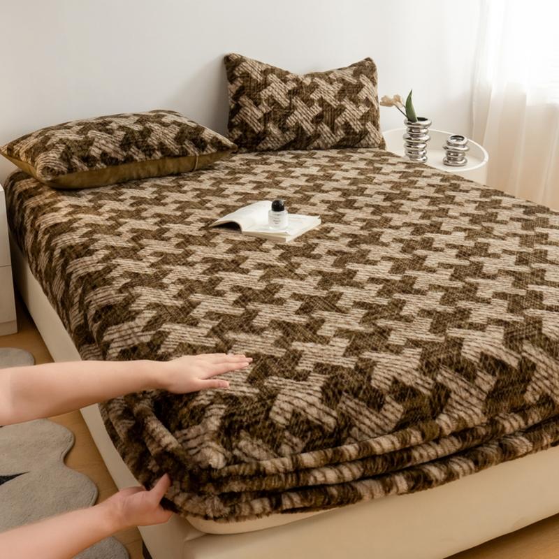 Faux Rabbit Fur Leopard, Tiger & Butterfly Fitted Sheet 3-Piece Set – Luxurious, Soft & Warm Solid Color Bedding, Premium Set (Includes 1 Fitted Sheet + 1/2 Pillowcases), All-Season, Perfect for Bedroom, Dorm, Sofa, Cozy Christmas Gift