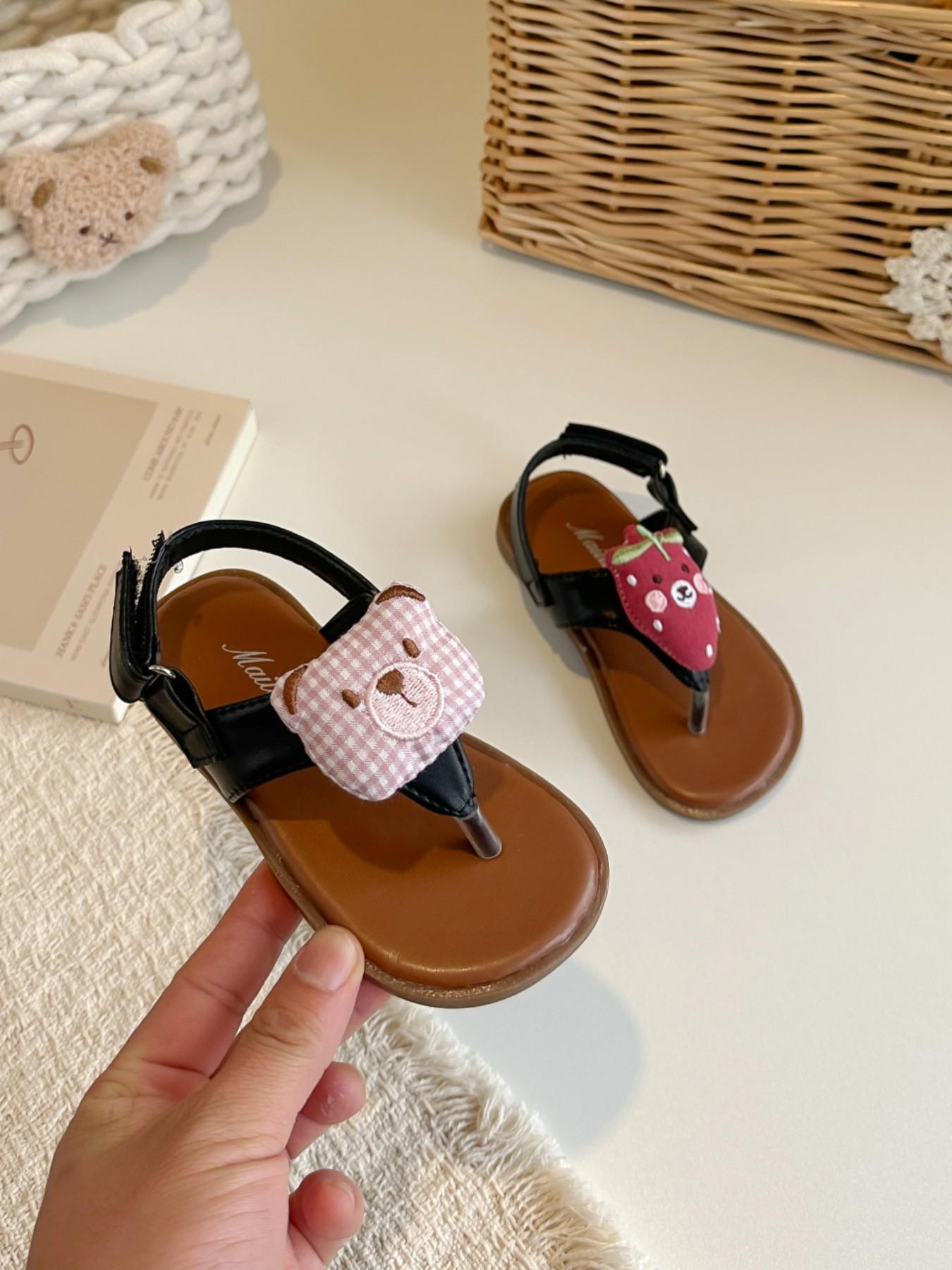 Girls' Elegant PU Leather Sandals, Soft Sole Princess Shoes, Summer Slip-Ons for Kids, Cute Baby Girl Footwear, Plain Pattern