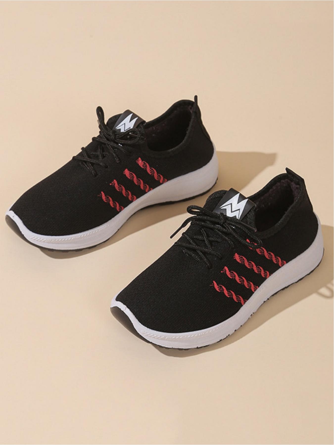 Ladies' casual sports shoes, breathable and comfortable, with a simple lace up low cut design that is lightweight and easy to wear, suitable for daily commuting, leisure running, fitness, hiking and other sports scenes