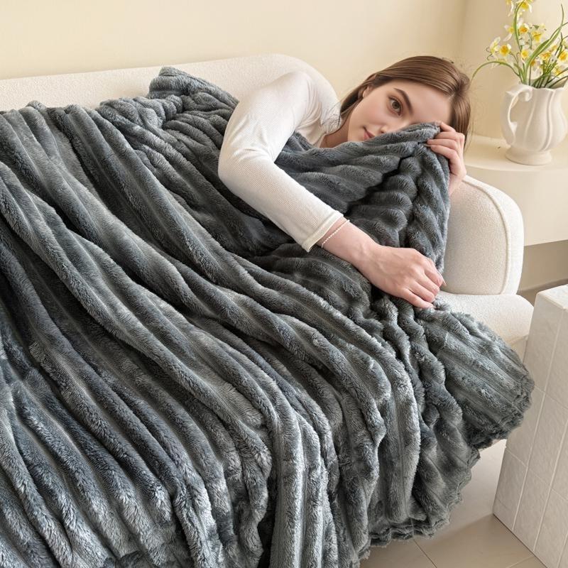 Solid Color Flannel Blanket, Soft Comfortable Throw Blanket, Soft Lightweight Blanket, Air-conditioned Room Blanket, Warm Nap Blanket for Home Office Travel,Christmas Gifts For GF