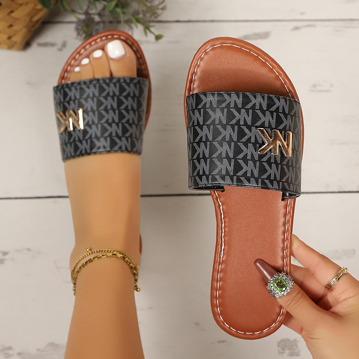 2026 Women’s Breathable Letter Flat Slip-On Slippers, Casual Lightweight Non-Slip Slides for Beach, Summer Slide Sandals