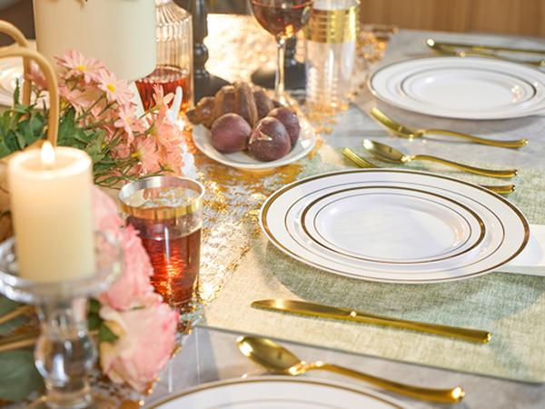 Kerilyn 700 Pieces Gold Dinnerware Set - 100 Guests Clear Disposable Dinnerware Set for Party, Wedding, Include: 200 Clear Plates with Gold Trim, 100 Cups, 100 Napkins, 100 Plastic Silverware Sets Kerilyn 700 Pieces Gold Dinnerware Set - 100 Guests Clear Disposable Dinnerware Set for Party, Wedding, Include: 200 Clear Plates with Gold Trim, 100 Cups, 100 Napkins, 100 Plastic Silverware Sets