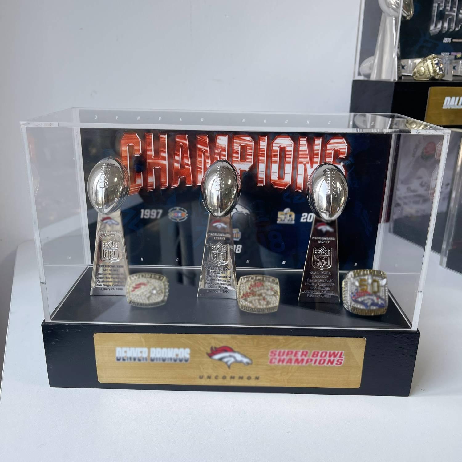 Football Champion Trophy Set, Perfect Broncos Display Case, High-Quality Design, Sports Collectible, Ideal Gift for Sports Enthusiasts, Christmas & Birthday Present 1998/1999/2016