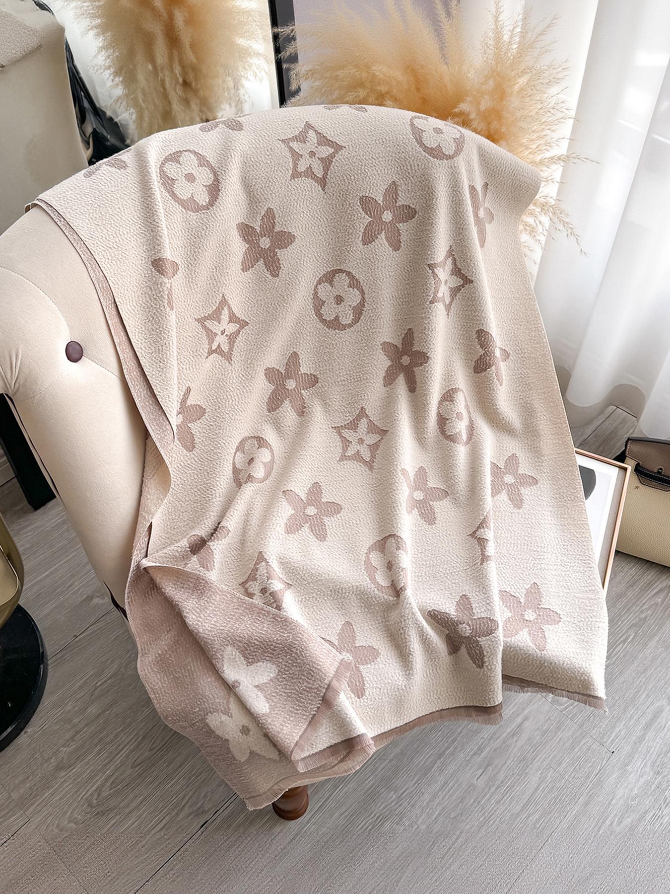 Women's Geometric Floral Shawl, Warm Comfortable Scarf, Casual Multifunctional Wrap, Fall/winter Decoration, Ladies Fashion Accessory, Casual Soft Shawl, Floral Print Shawl, Floral Pattern Shawl