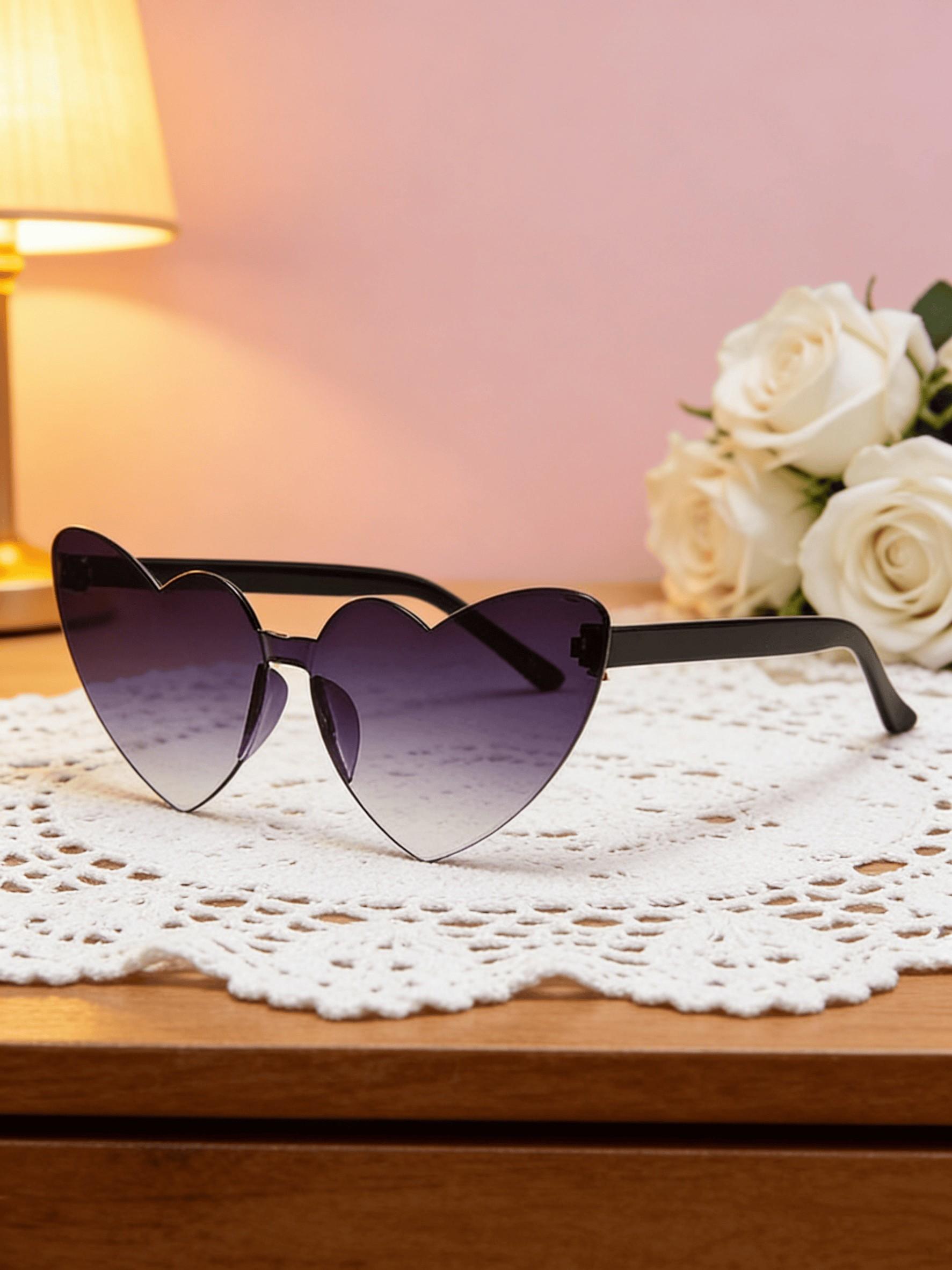 Women's Heart-Shaped Fashion Glasses, Colorful Valentine's Day Sunglasses, Perfect for Beach, Travel, Daily Wear, Elegant Style