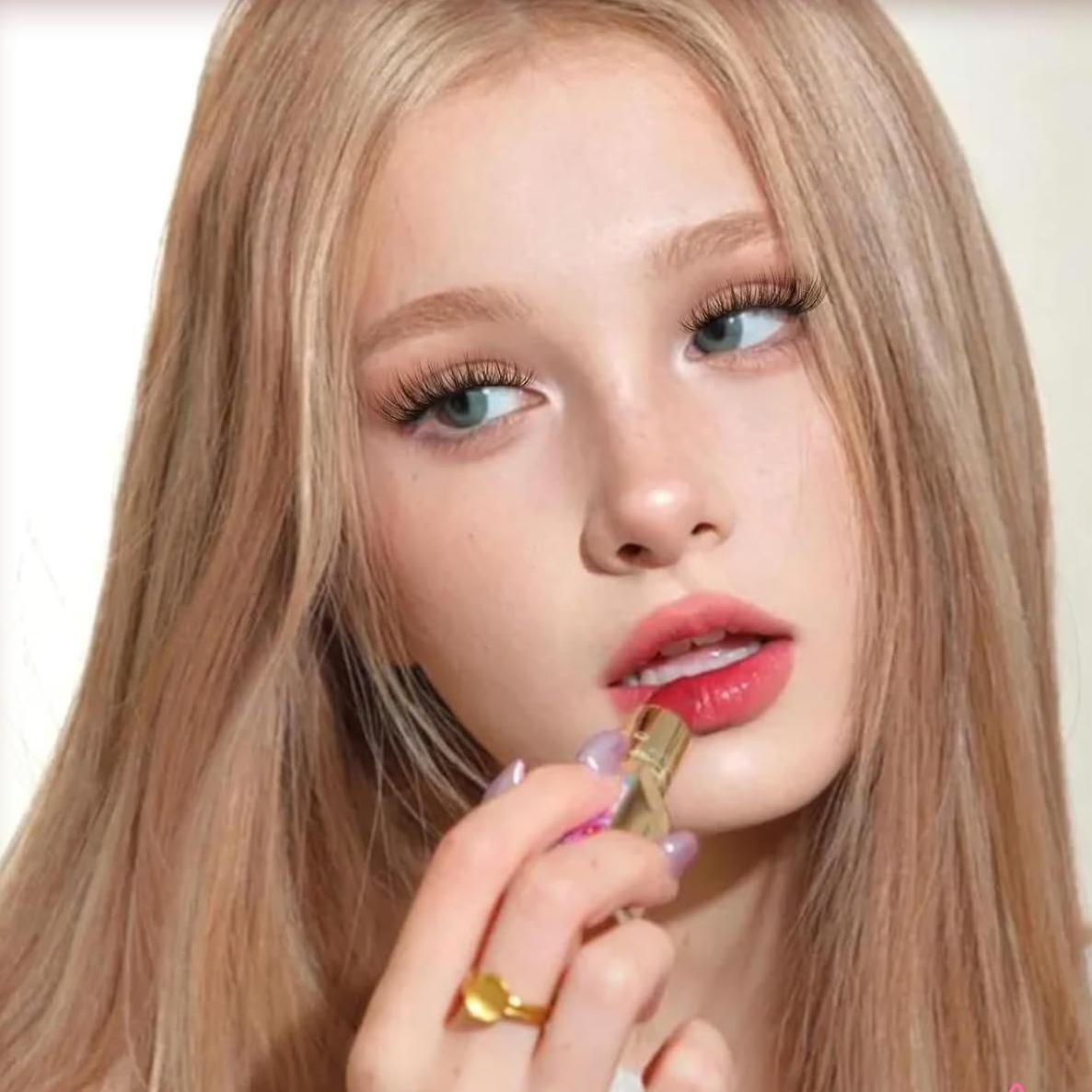 110pcs C Curl Cartoon Eyelash Cluster Kit, Eyelash Extensions Kit, Natural Look Fine Thread DIY Eyelash Extension Set with Glue Remover Tweezers Brush