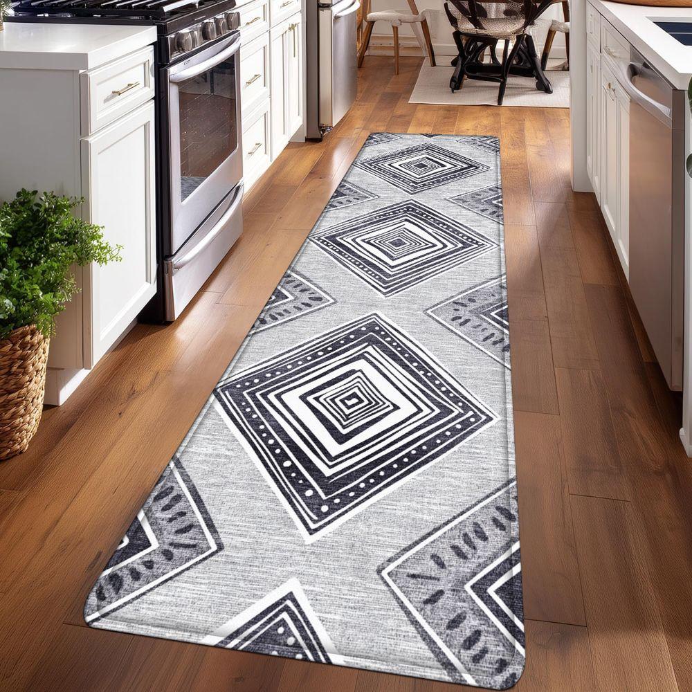 1PC， Black and White Diamond Geometry Patterned strip rugs, home décor, bathroom mats, entryway mats, bathroom non-slip mats, indoor entrance rugs, bedroom bedside mats, kitchen mats, hallway rugs, flannel sponge rugs, hallway runner rugs