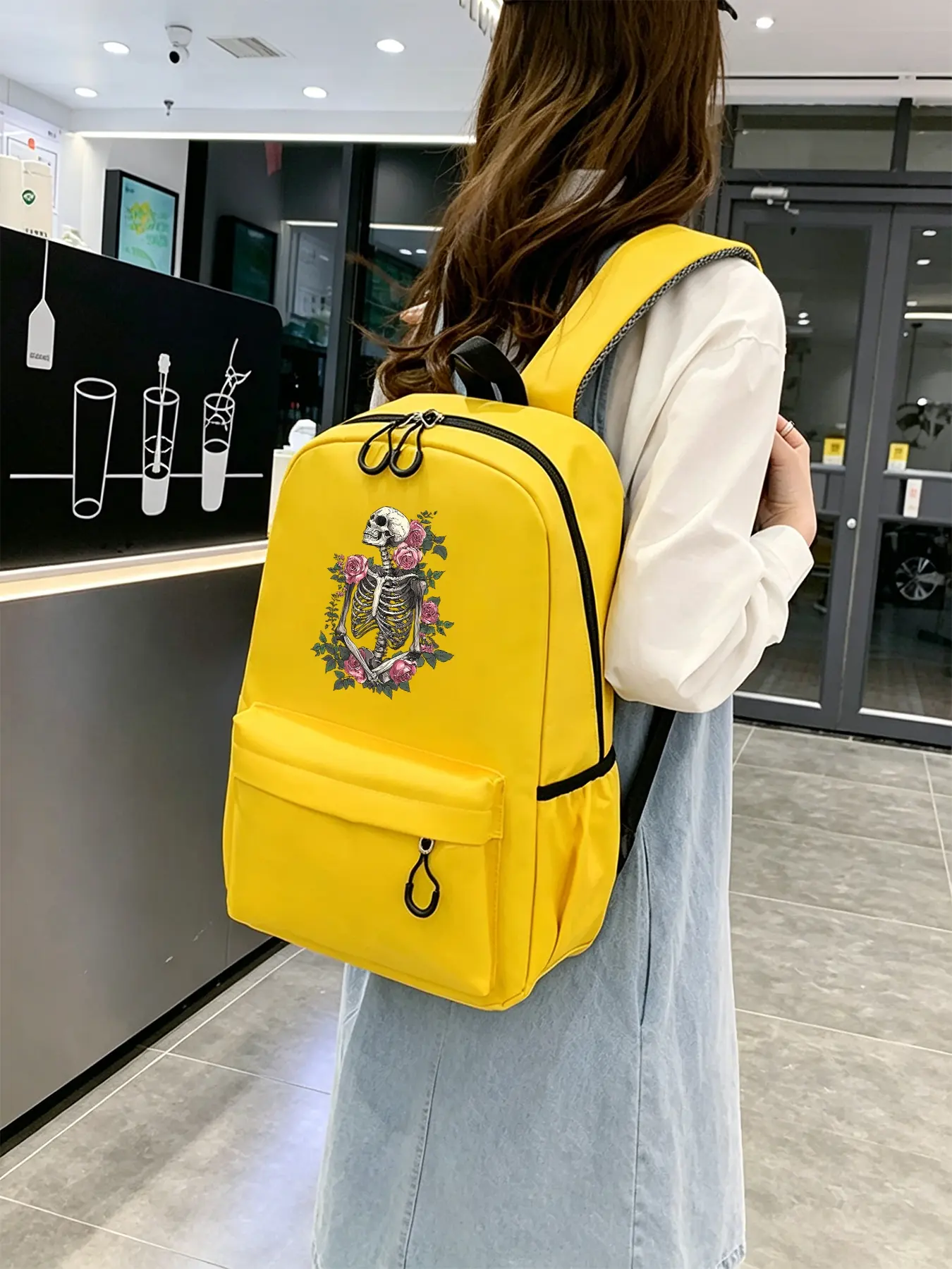 Rose Skull Patterned Stylish Commuter Backpack, Ergonomic and Pressure-relieving Shoulder Straps, Lightweight Laptop Bag, Suitable for Work, Daily Commutes, and Travel, Halloween gifts
