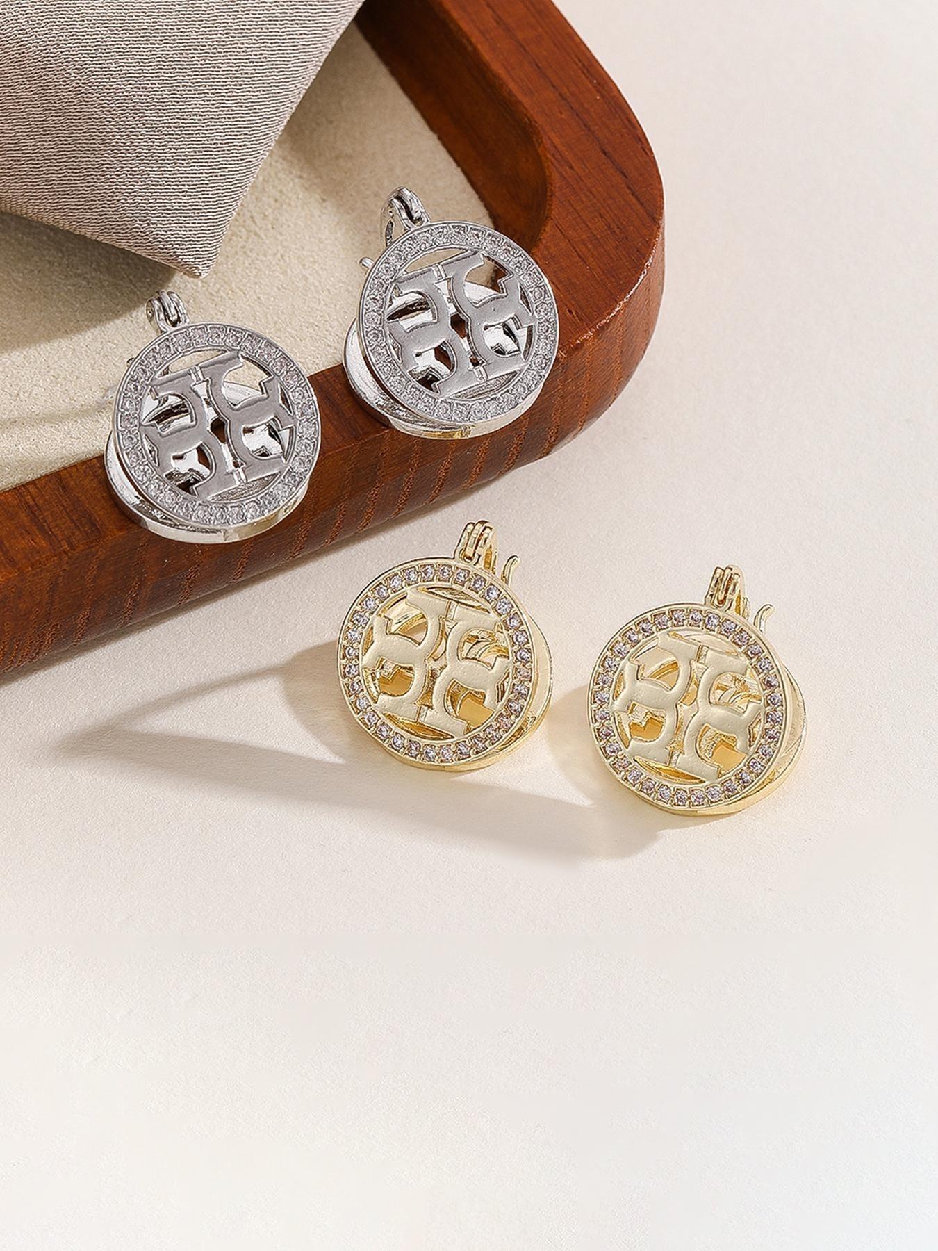 French Vintage Elegant Clip Earrings with Artificial Zircon, Copper Material, Fashion Chic Accessories, Geometric Hollow-out Cross Design, Women's Daily Wear Fashion Jewelry for All Seasons, Statement Earring