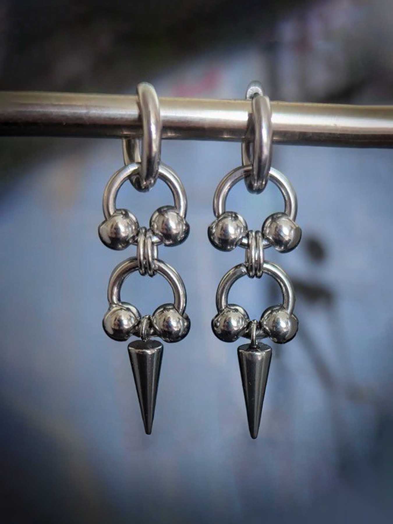 1 Pair of Gothic Stainless Steel Rivet Pointed Cone Double Ring Earrings, Retro Men's and Women's Earrings, Minimalist Punk Party Street Style Earrings