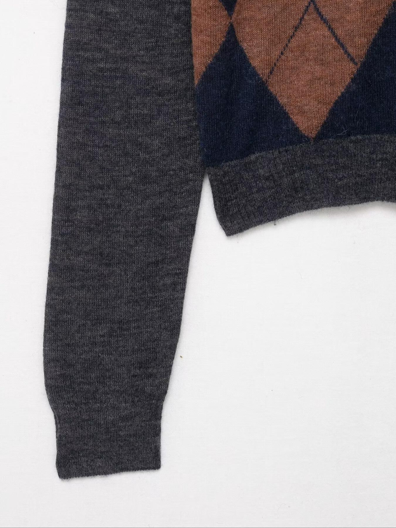 Women's Diamond Plaid Button Front Long Sleeve Knit Sweater, Slim Fit Pullover, Stylish Fall & Winter Fashion, Comfortable and Warm, Knitwear, Knitted