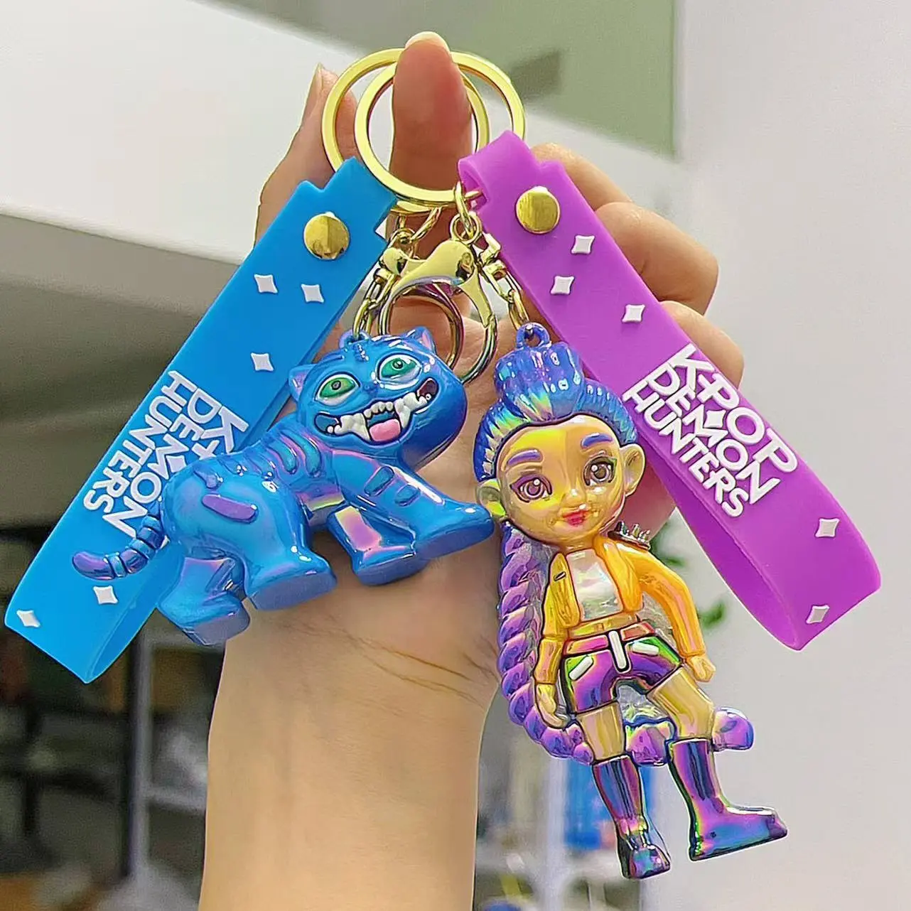 Electric Plated Monster Hunter Keychain Pendant, Kpop Rumi Mirai Key Accessories, Anime Inspired Fashion Accessory, Stylish and Unique Design