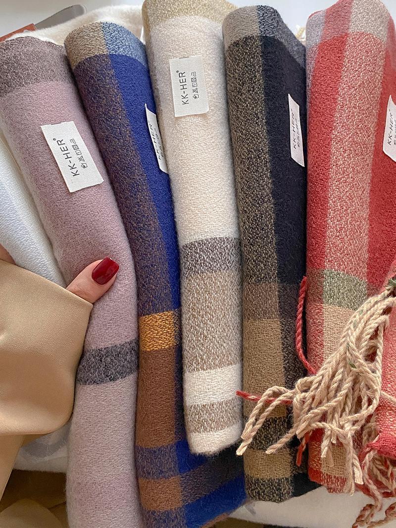 Elegant Plaid Scarf for Autumn & Winter, Soft Warm Shawl for Men & Women, Casual Fashion Accessory, Fitted Style, Fluffy Soft Scarf