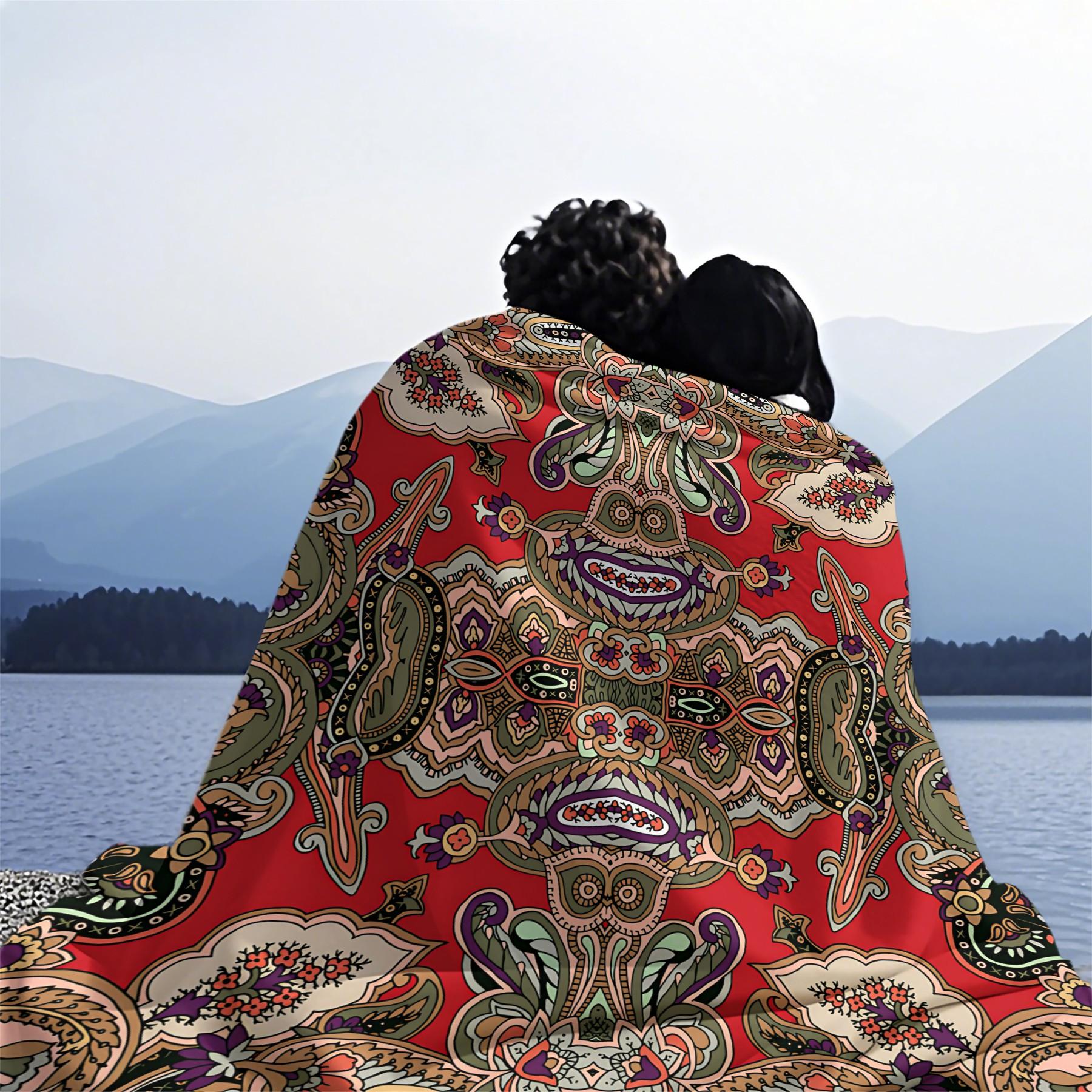 1Pcs Boho Paisley Digital Print Flannel Blanket, Vibrant Ethnic Style Throw Blanket, Ultra-Soft Cozy Warm Blanket, All-Season Decorative Gift Blanket, Perfect for Bedroom, Sofa, Couch, Camping, Travel, Dorm Decor