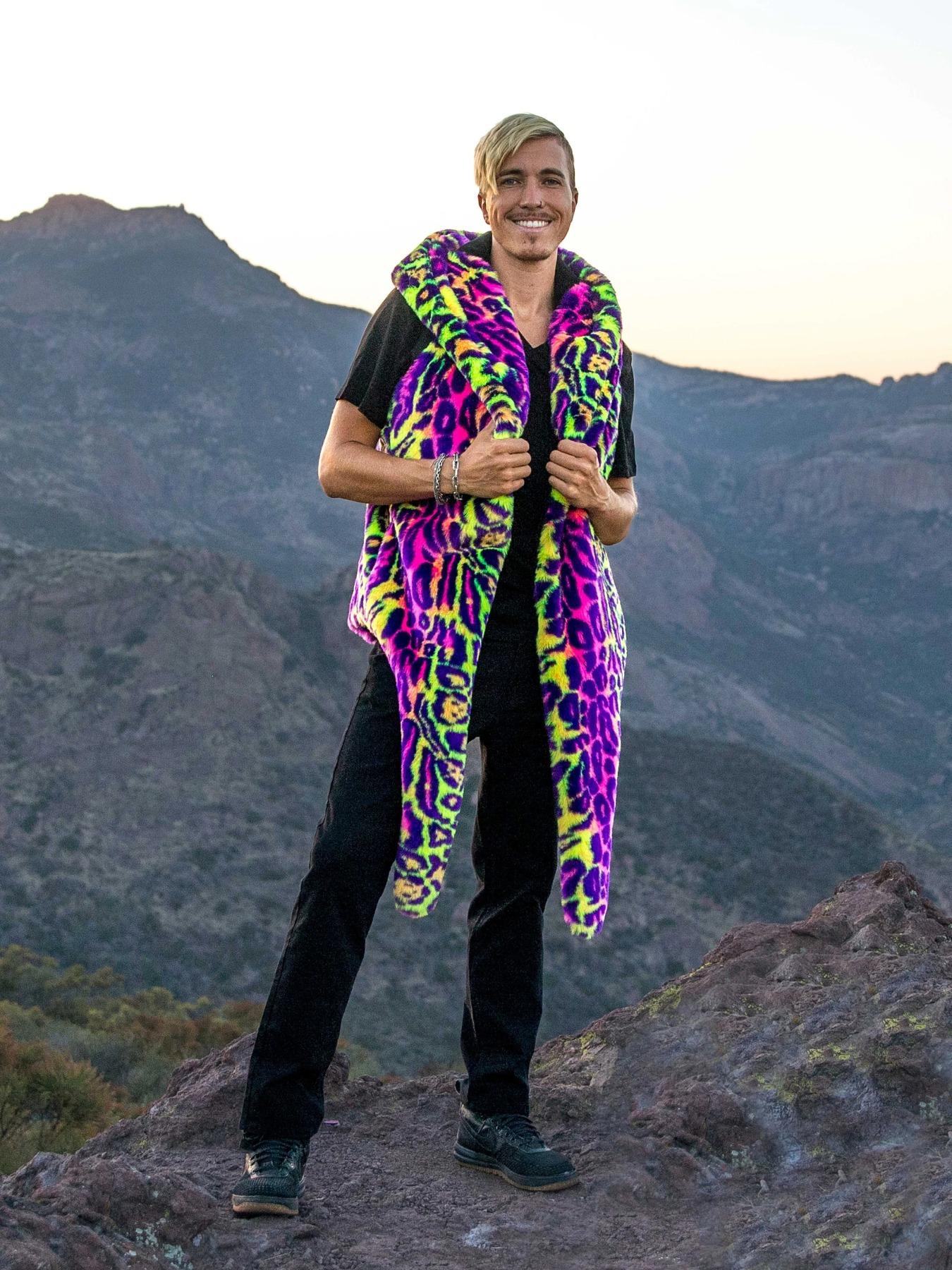 Men's Street Style Vest Short Neon Leopard Faux Fur Jacket, Hooded Windproof Warm Coat, Soft Polyester Interior, Spring & Fall Fashion