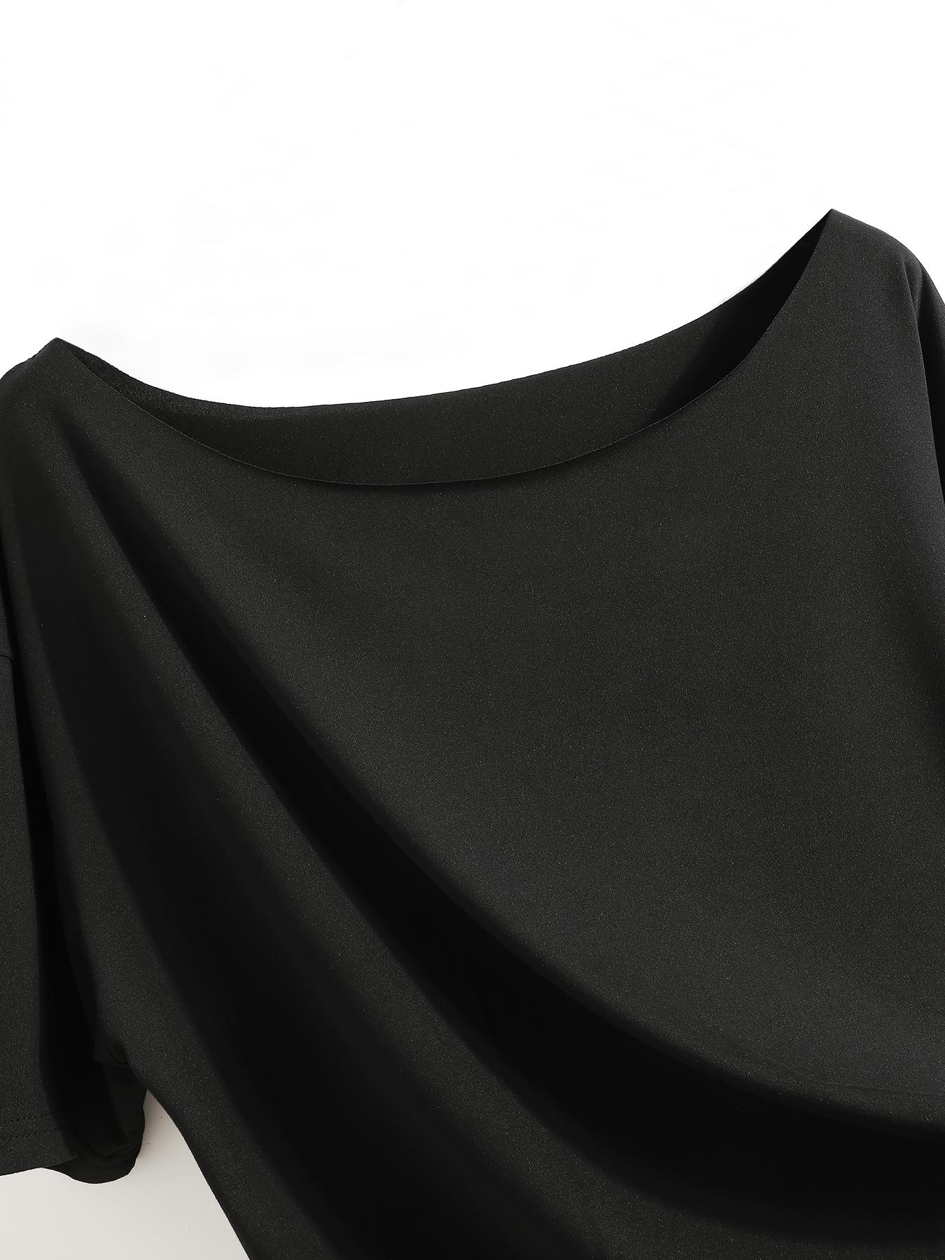 Off shoulder loose T-shirt - a women's casual and fashionable shirt with a design that allows for one shoulder and two shoulders to be exposed. Its sexy and casual style is perfect for summer clothing and date night styling