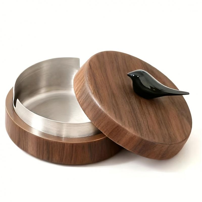 1 Light Luxury Stylish Tabletop Ashtray, Creative High-End Household Ashtray for Living Room, Personalized Car Ashtray with Lid, Retro and Exquisite, Perfect Gift for House Owners (Model: DM617)