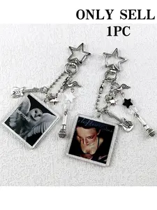 Creative Acrylic Comic Frame Keychain, Guitar Microphone Pendant, Valentine's Day Gift, Stylish Keychain, Keychain For Bags