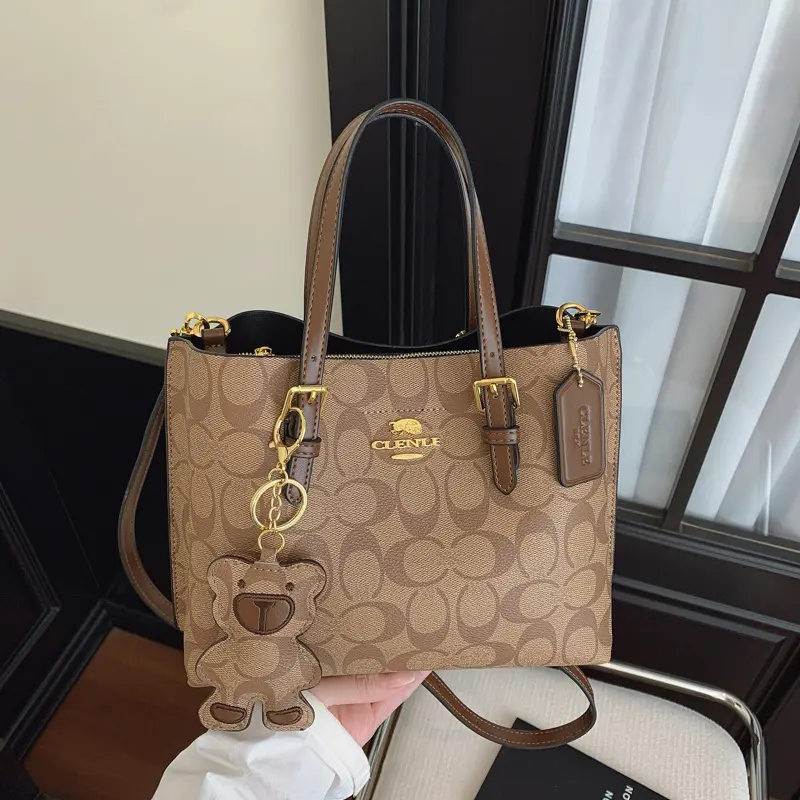 2026 Vintage Leather Messenger Bag Letter Logo Design Paris Style Minimalist Handbag For Women