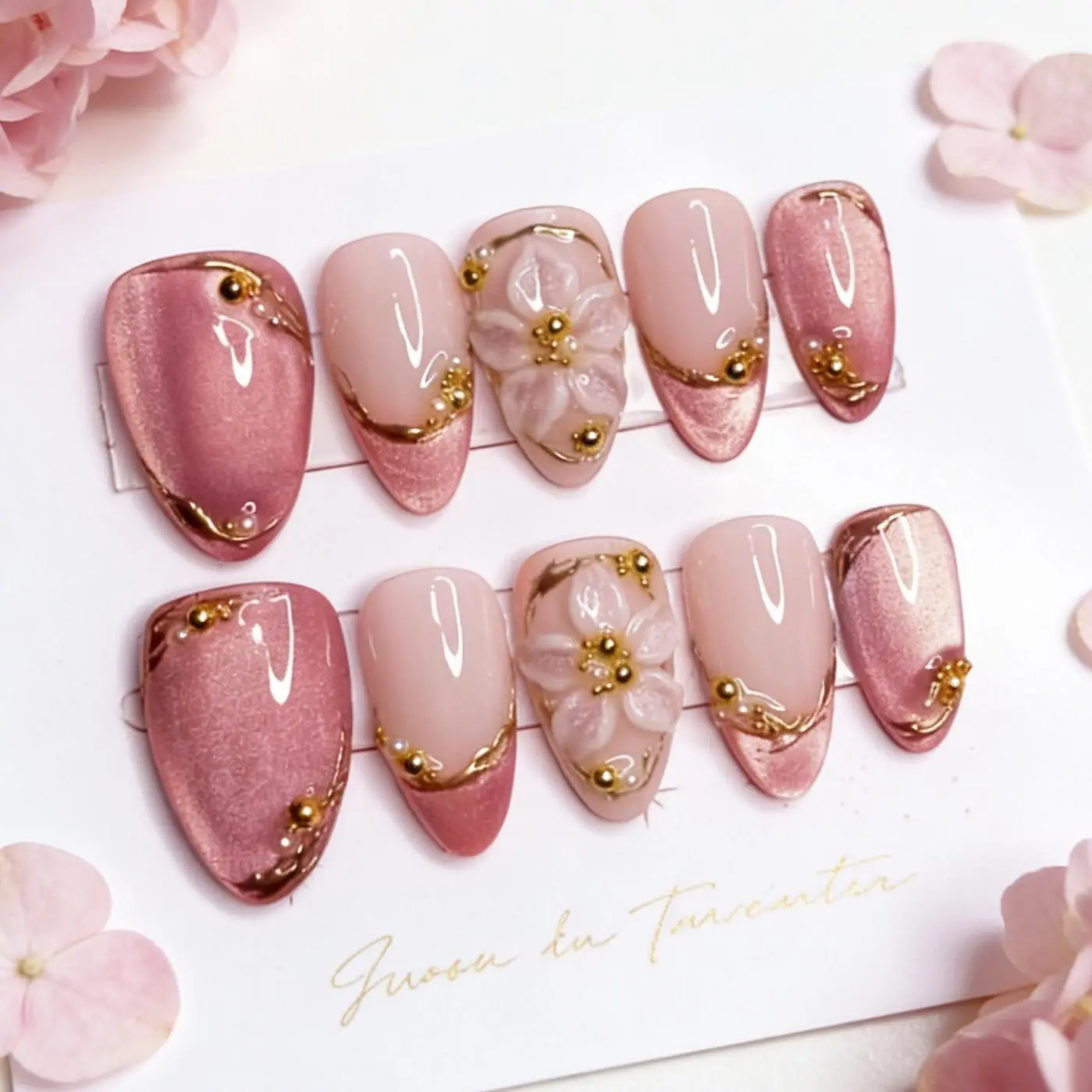 Viral Y2K Baddie Press On Nails 30 Pieces 3D Floral Pink Gradient Almond Shape Gold Cat Eye French Tip Reusable Acrylic Fake Nails Natural Fit For Women Daily Date Party Wear Main Character Energy