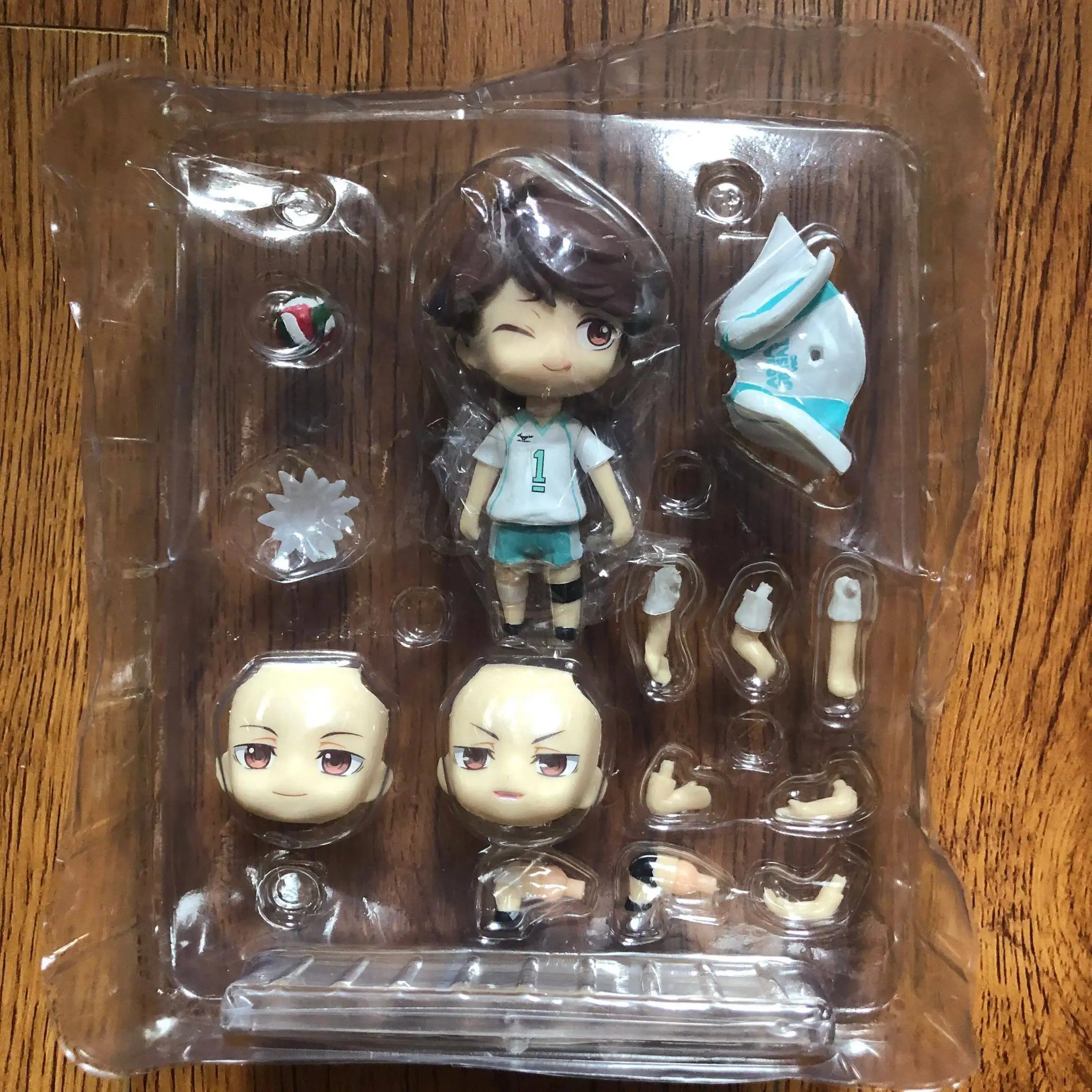 2pcs Oikawa Toru Haikyuu 563 Posable Figurine Interchangeable Face Anime Model Trendy Collectible Ornament Home Desktop Display