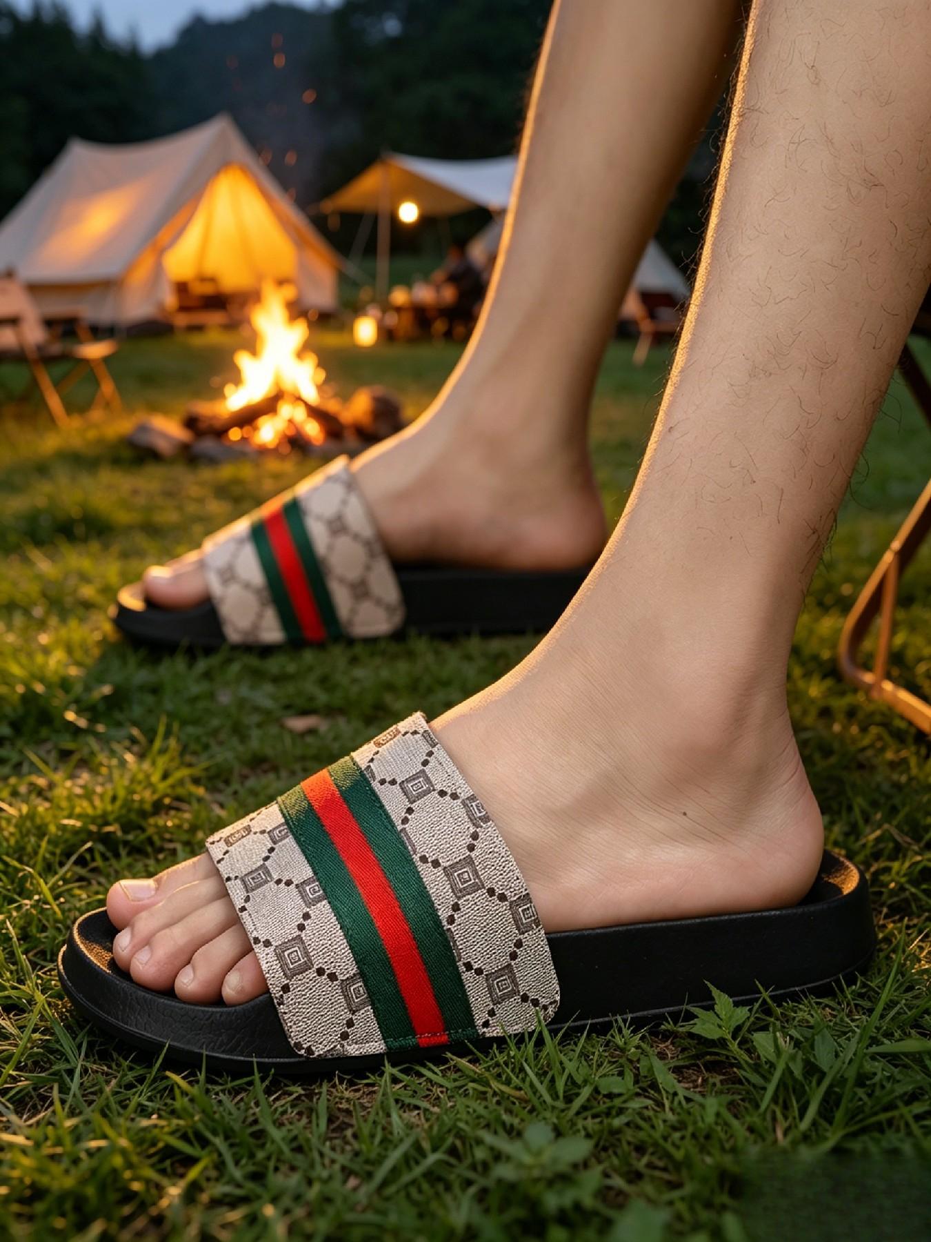 Summer Slippers for Men, Trendy Soft Sole Outdoor Sandals, Large Size 2026 Couple Style, Random Print, All Seasons