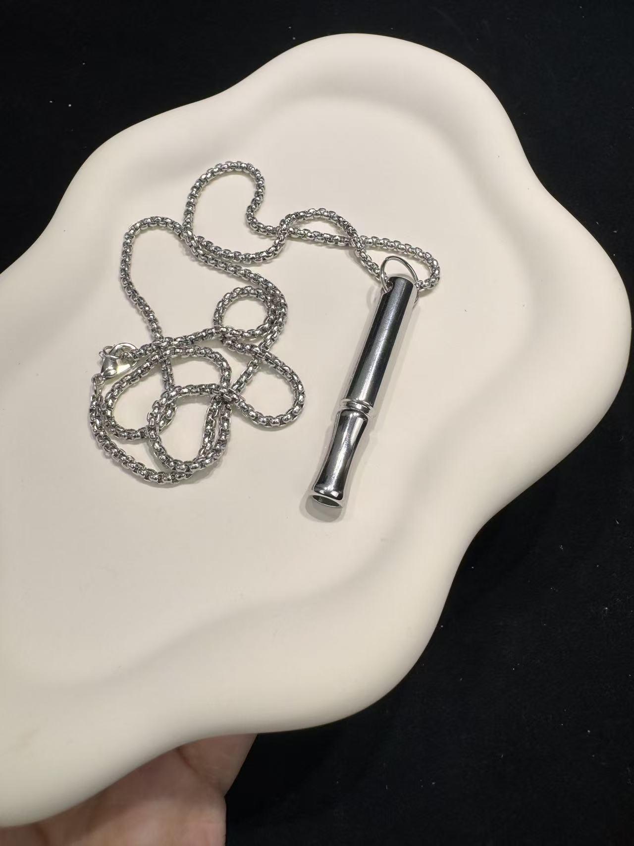 Breathing Necklace for Anxiety Relief Quit Smoking Tools Breathe Easy Necklace Stop Smoking Aids Breathlace Necklace Fum Vaporless Inhaler Breathless Anxiety Necklace for Women/Men