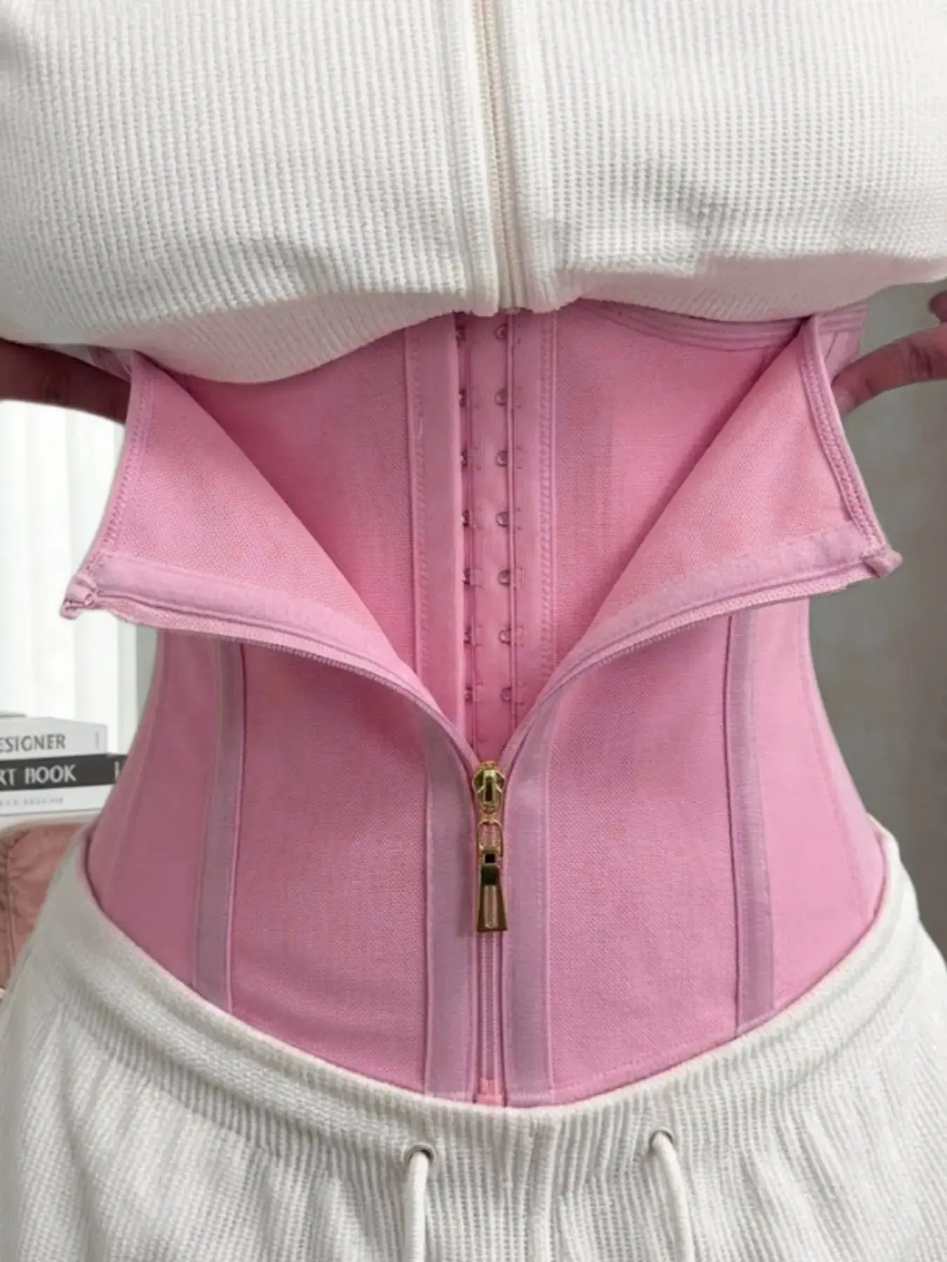 Women's High Compression Waist Cincher Belt with Zipper and Hook Buckle, Breathable Tight-Fitting Shapewear for Yoga Fitness