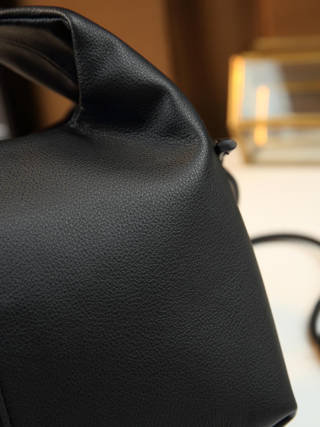 Niche design simple solid color bento bag lychee pattern going out leisure Fashionable Evening Bag shoulder messenger bag dinner bag