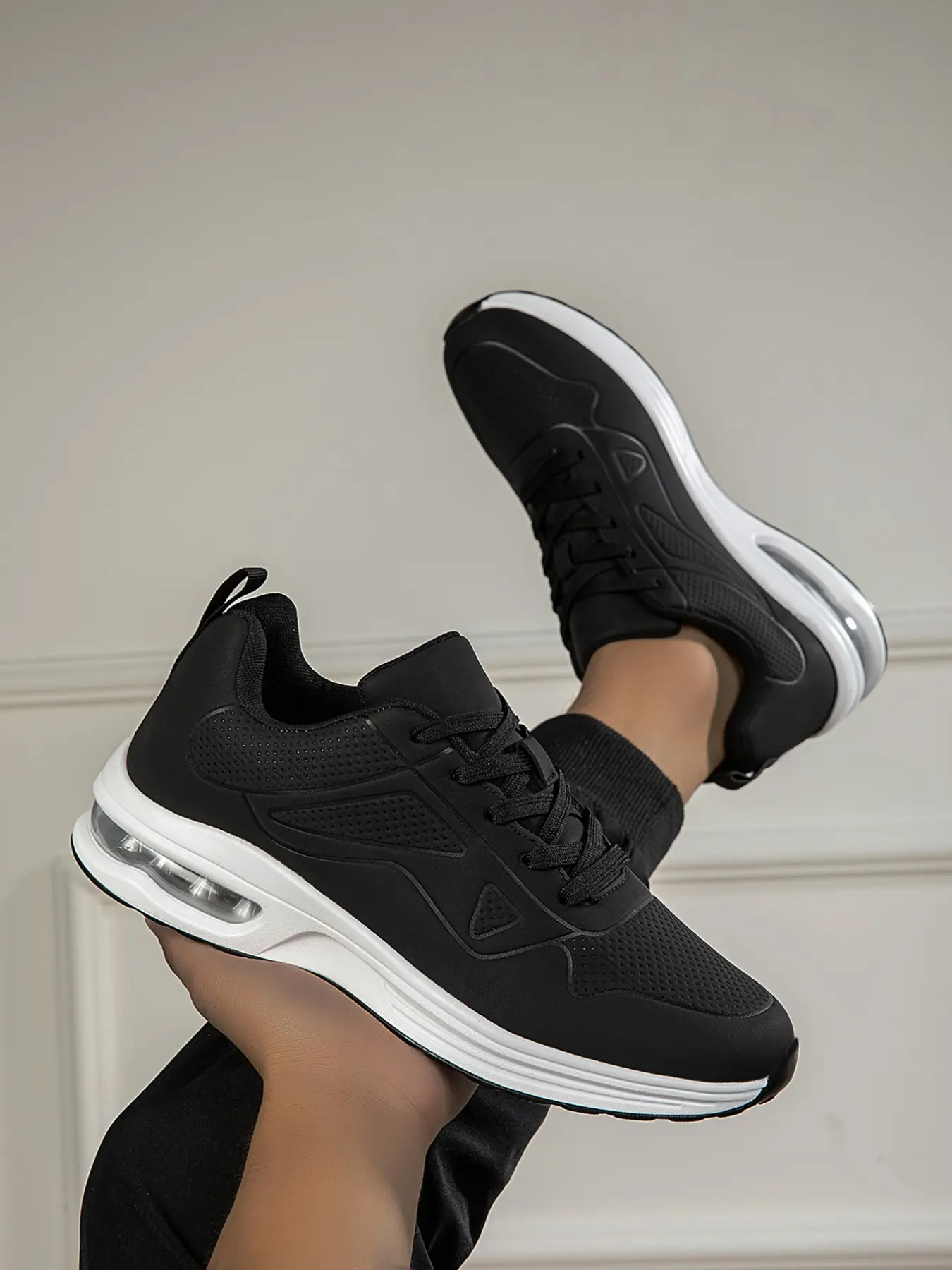 Women's Lace-Up Cushioned Sports Shoes, Couple Running Shoes, Thick Sole Shock Absorption, Fashionable Casual Fitness Training Shoes, Trendy Running Shoes