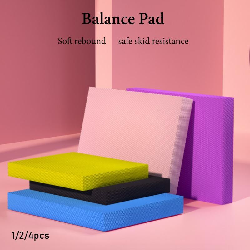 Balance Pad, made of eco-friendly TPE material, soft and resilient. Diamond texture design for safe anti-slip performance. Suitable for yoga, pilates, rehabilitation training, fitness and other various scenarios.
