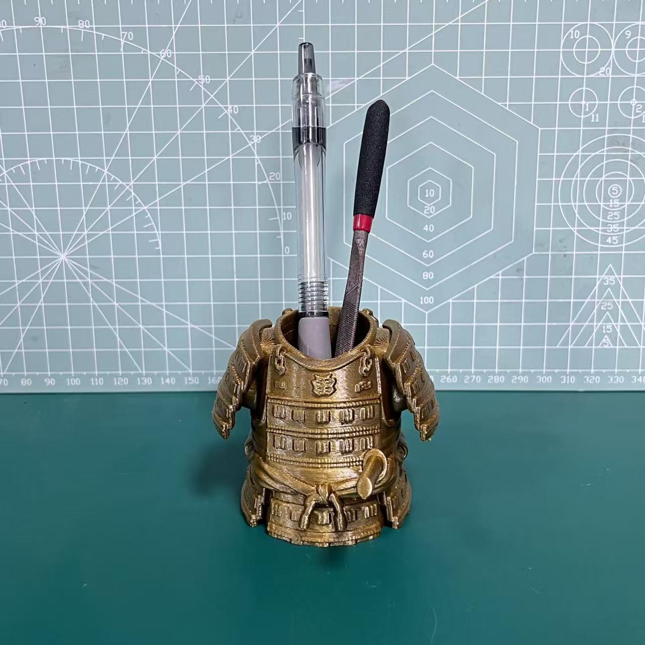 Creative Samurai Armor Pen Holder, Eco-Friendly Pla Material, Cute Desktop Organizer, Perfect Gift for Mother's Day, Halloween, Easter