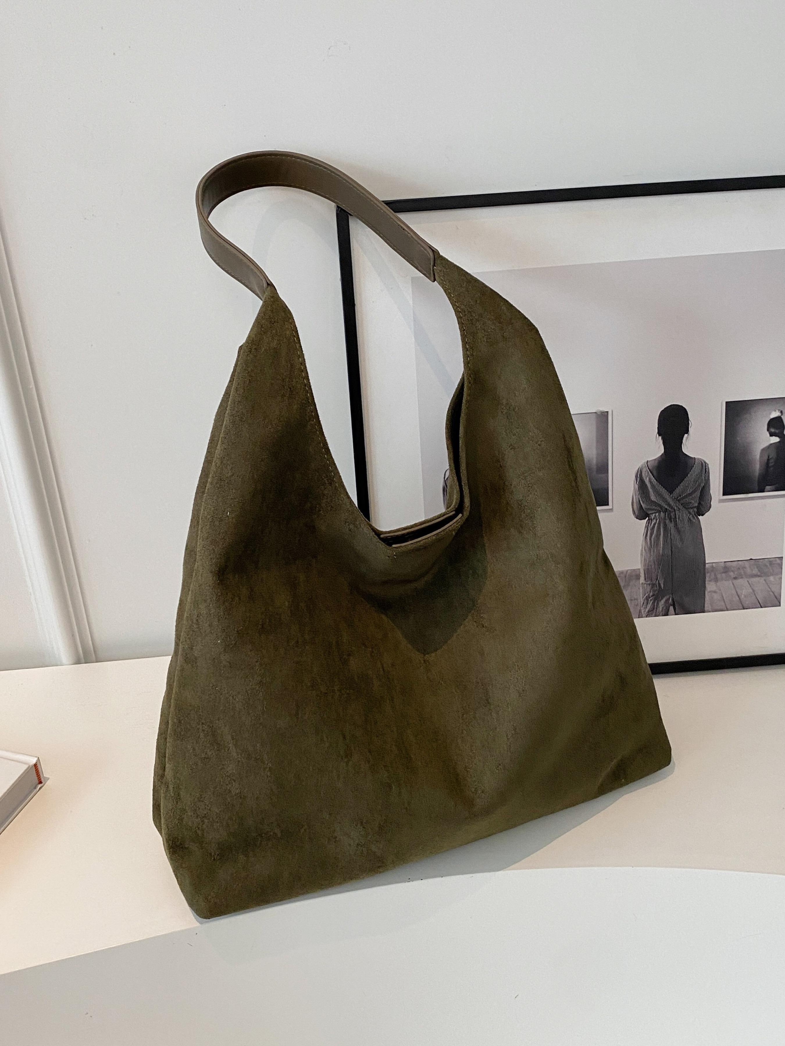 Elegant Shoulder Clutch Bag, Fashionable Shoulder Bag, Contemporary Plain Design, Large Capacity Commuter Fashion Accessory, Perfect for All Seasons