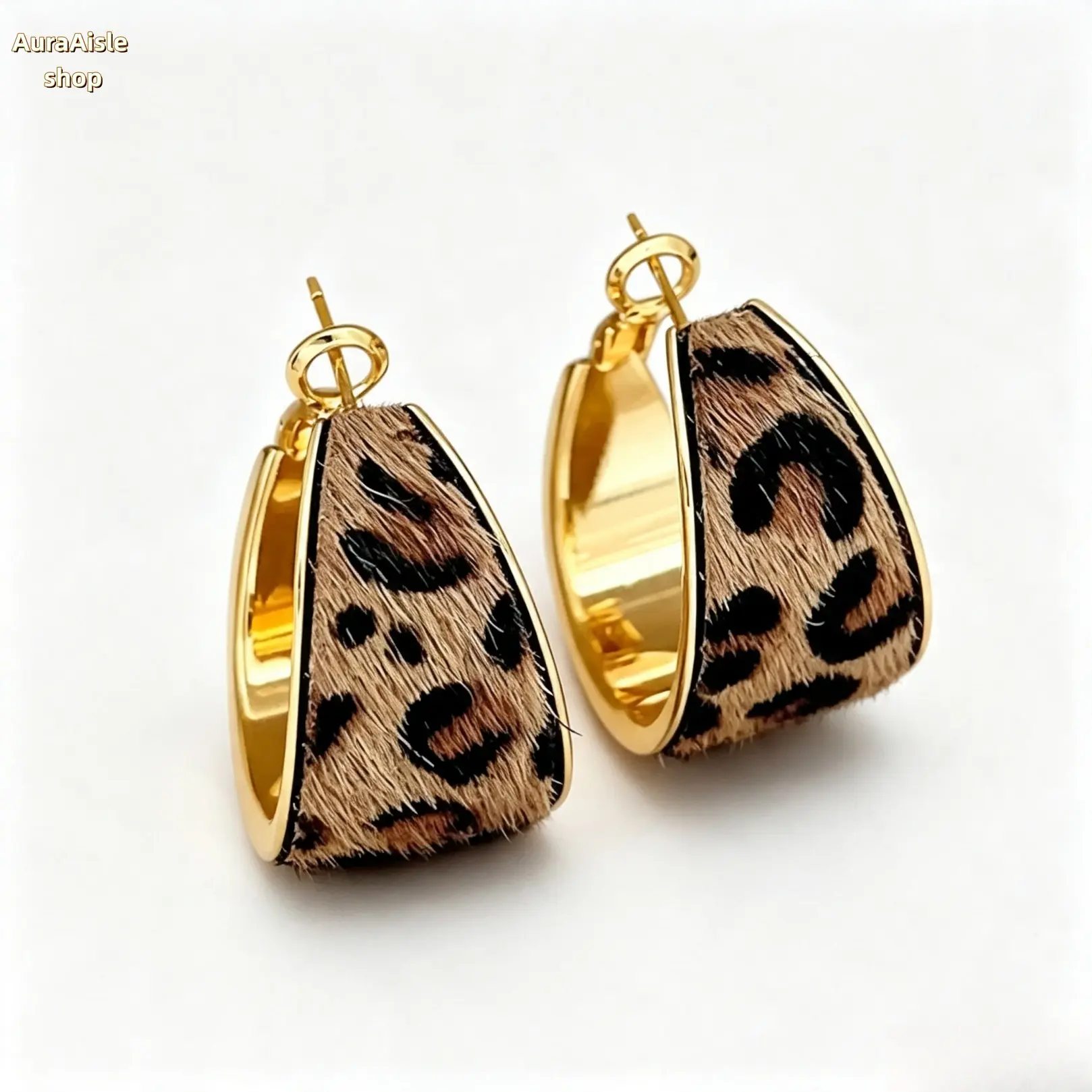 Women's Vintage Leopard Print Lightweight Hoop Earrings - Faux Fur Textured Gold-Tone Drop Hoops, Retro Look Party Wear Jewelry, 1 Size for Date Night & Daily Occasions, One Size