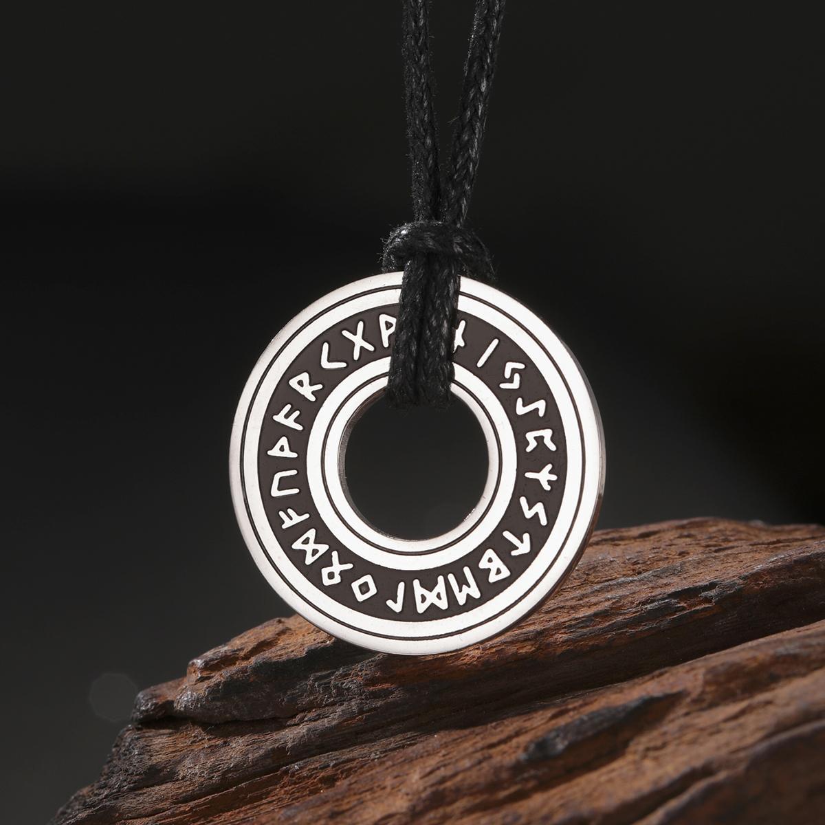 Vintage Nordic Rune Necklaces for Men Stainless Steel Norse Runes Viking Jewerly Pagan Pendant Amulet Gift Hot Sale