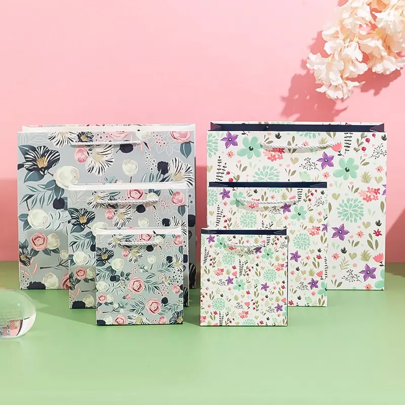 Creative Large Paper Bags for Holidays, Gift Wrapping for Masks, Flowers, Jewelry, Clothing, Unique Festival Packaging Ideas